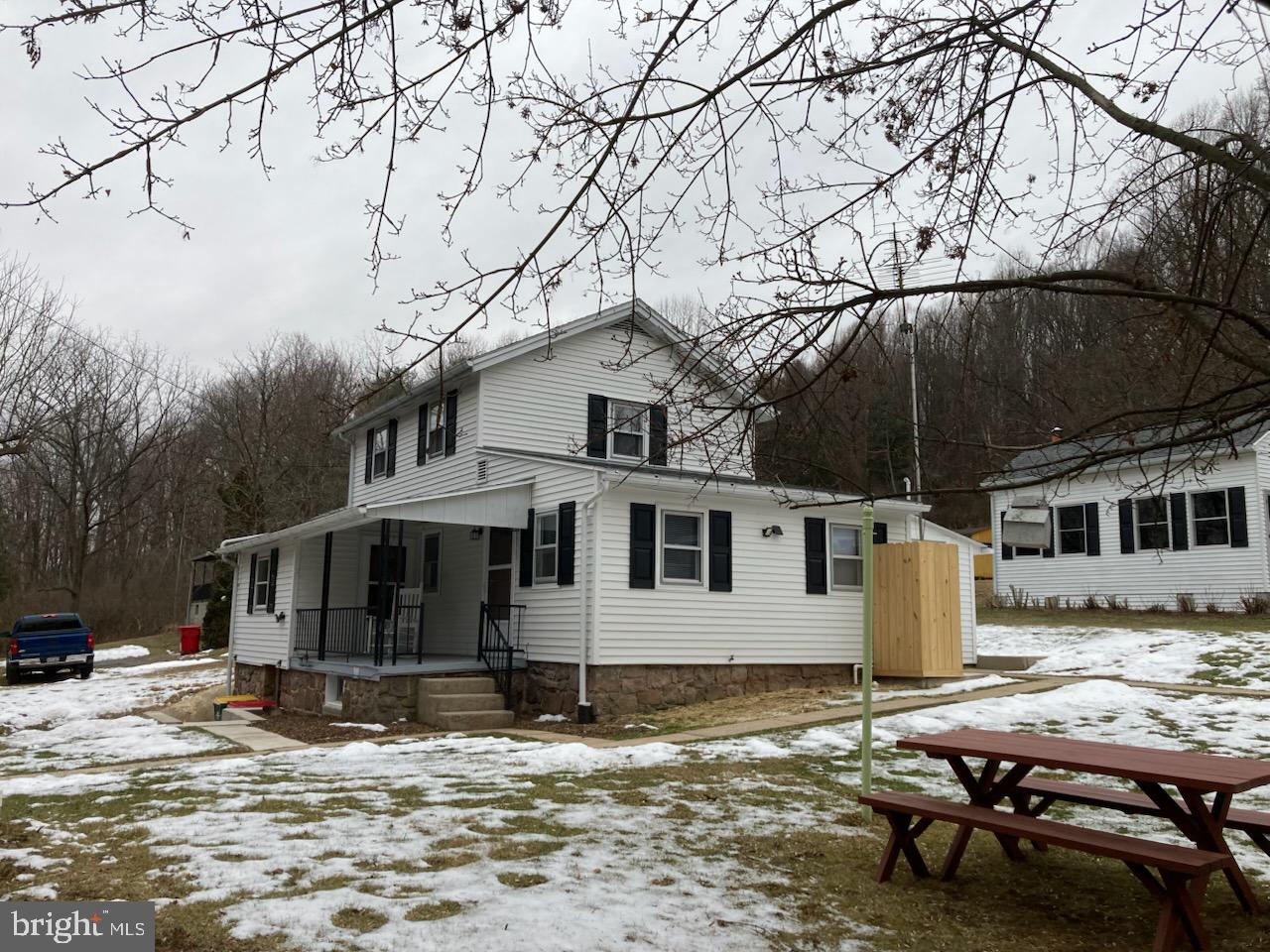 524 Buzzard Rd Property Photo