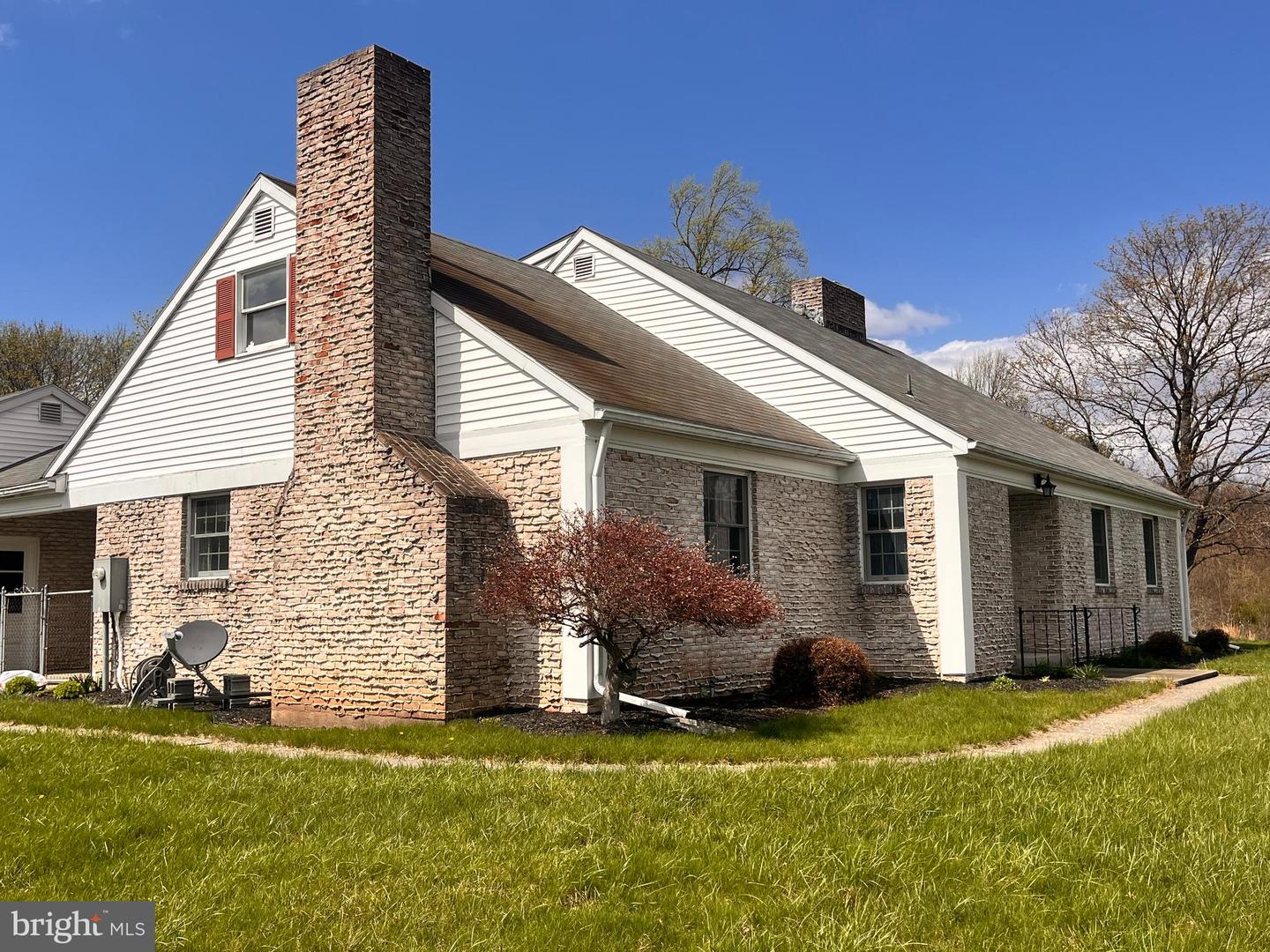 470 Kulps Rd Property Photo