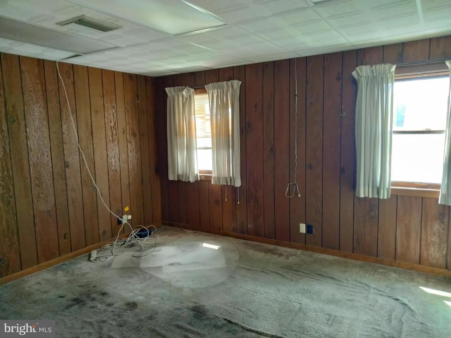 200 N Washington St Property Photo 58