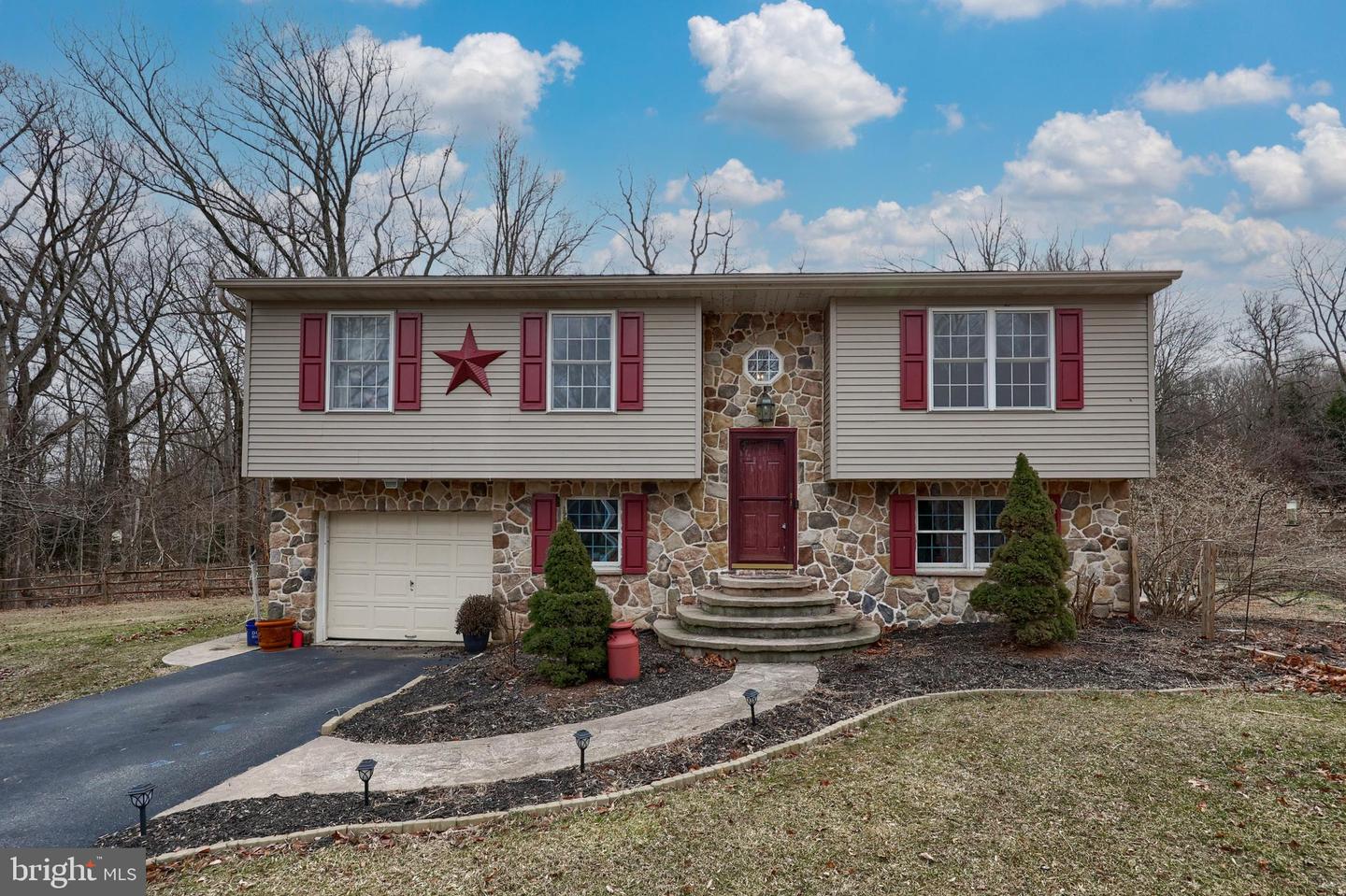 Twin Valey Real Estate Listings Main Image