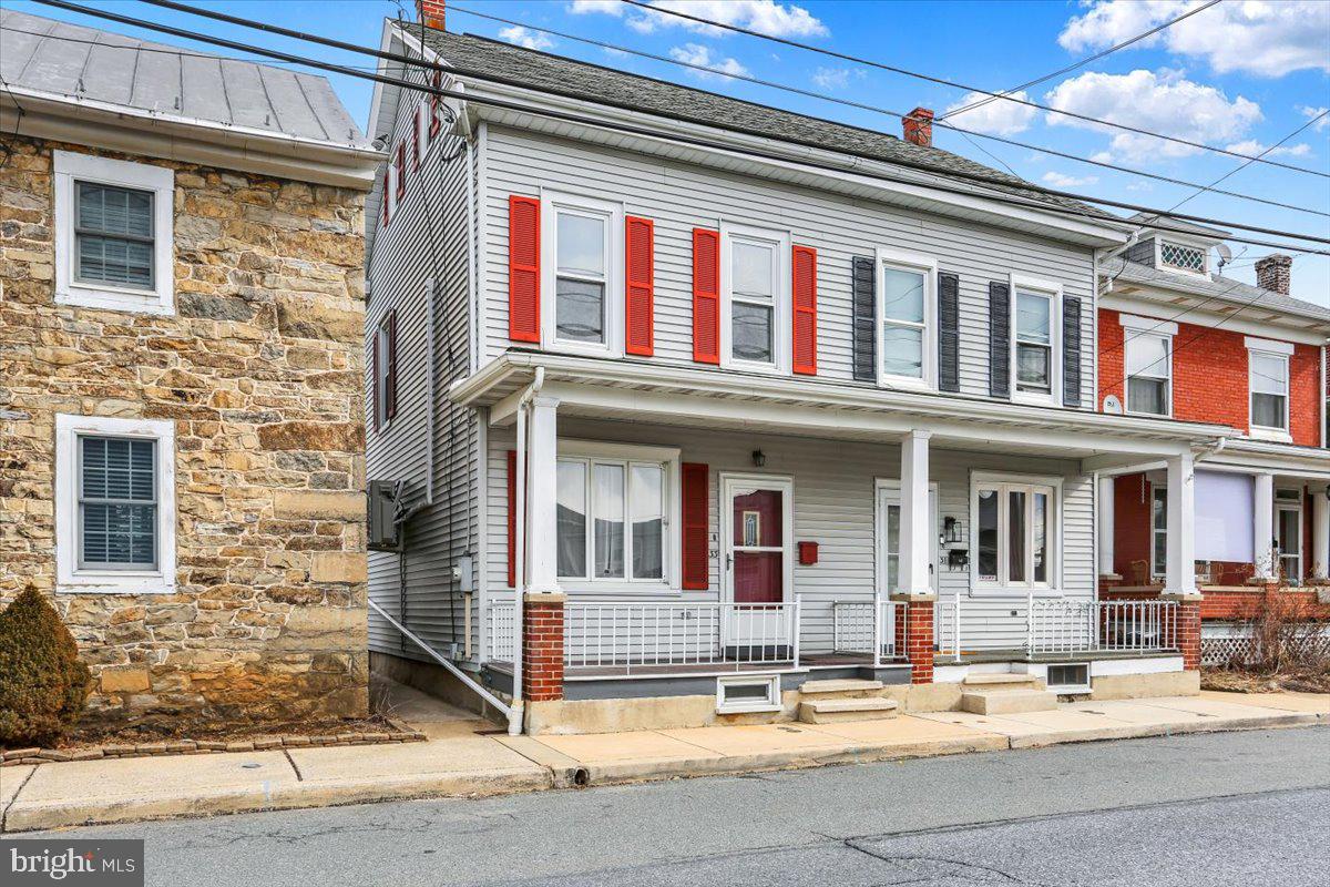 33 Cacoosing Ave Property Photo