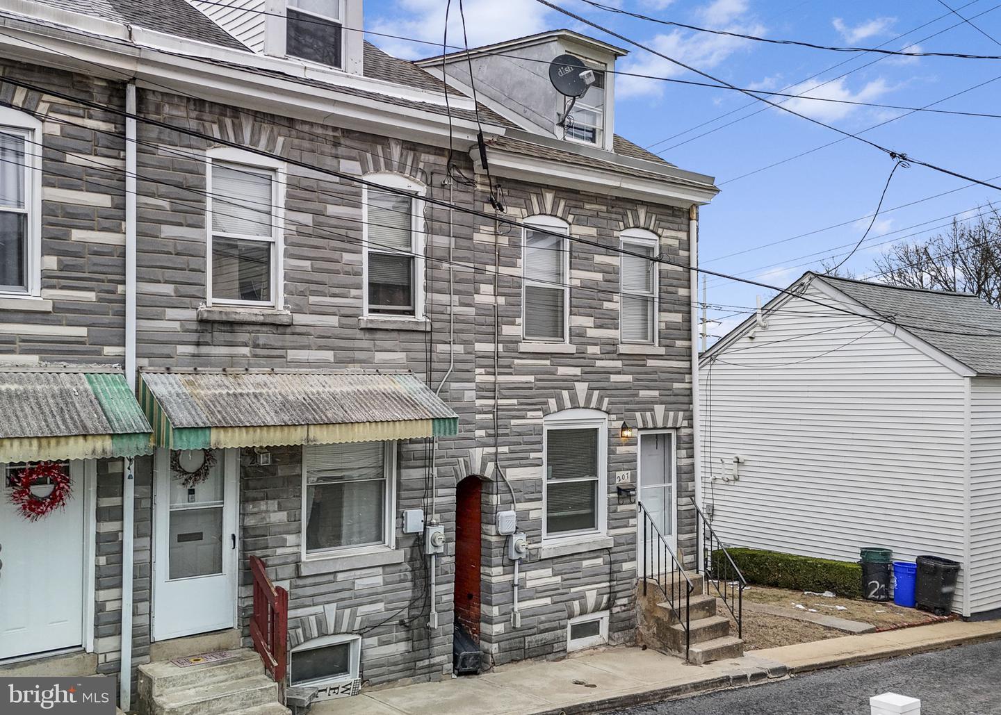207 Kline St Property Photo