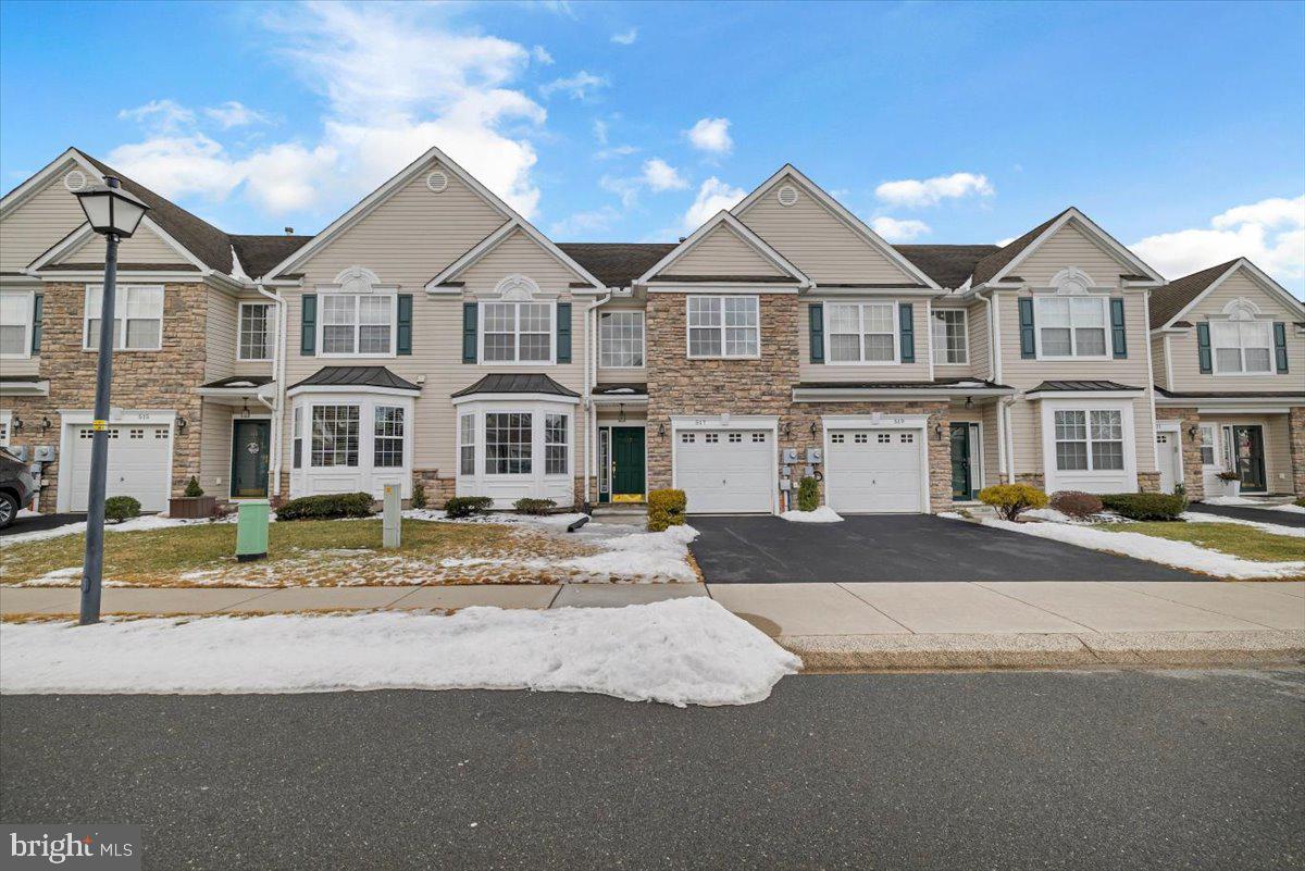 517 Harvest Dr Property Photo 1