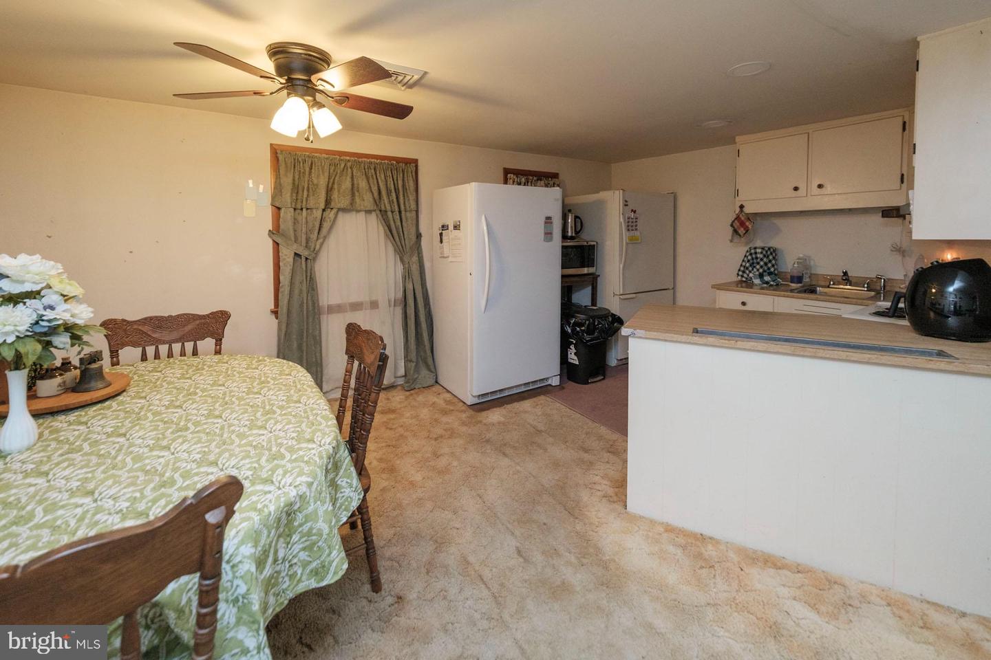 2725 Belmont Ave Property Photo 19