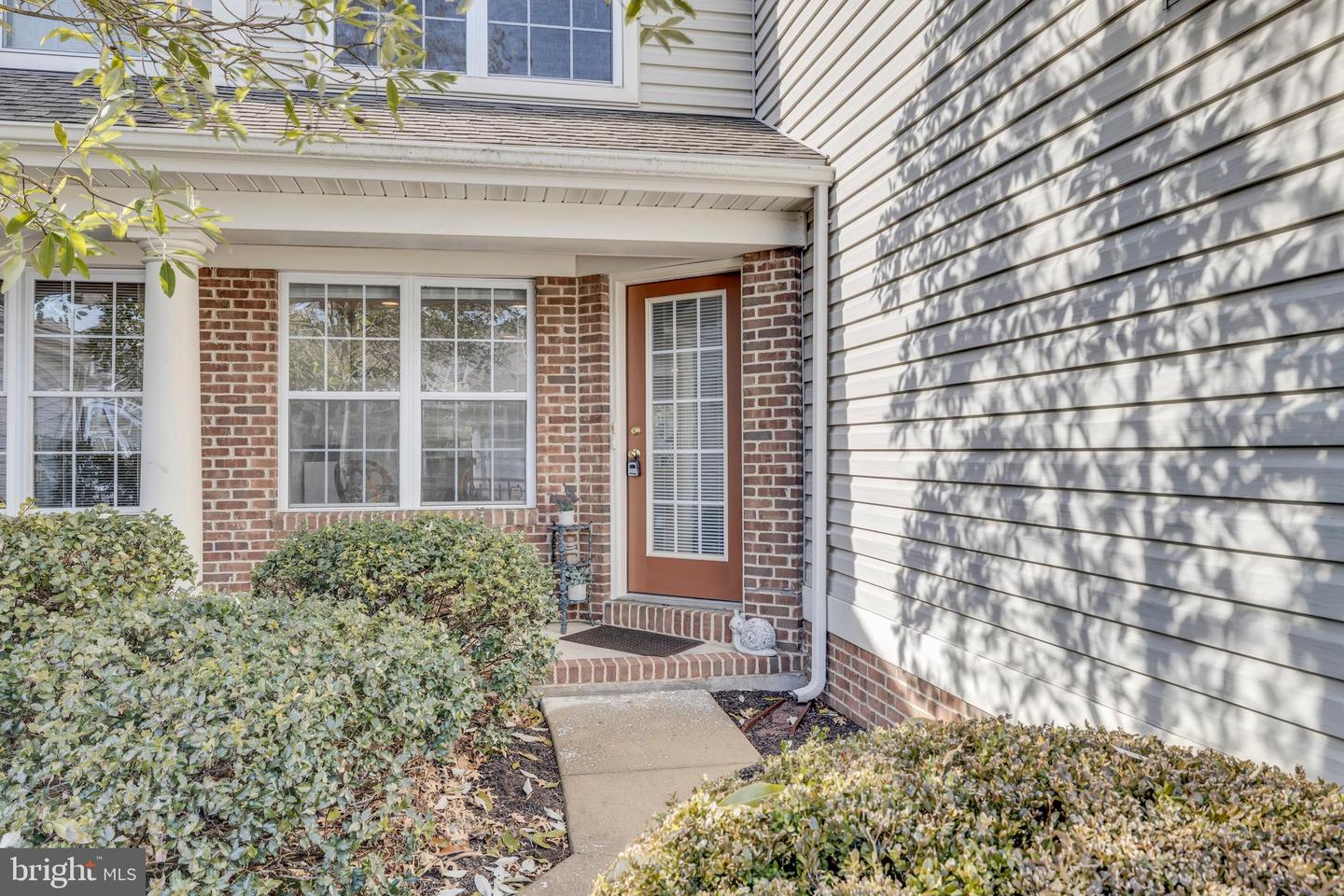 525 Oak Hill Ln Property Photo