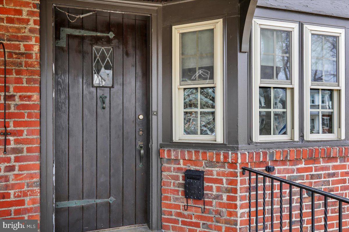 115 Kent Way Property Photo