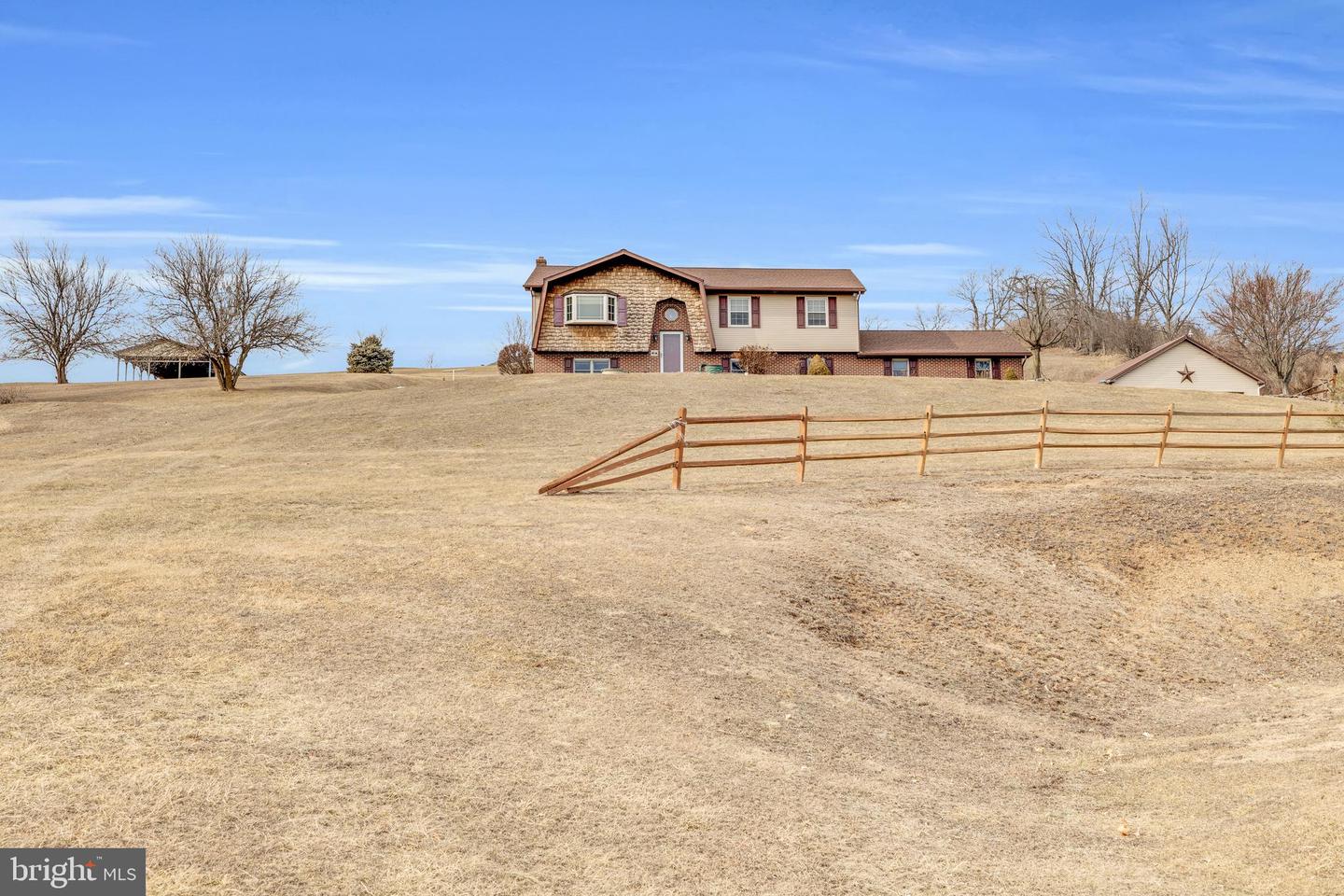 9 Holly Dr Property Photo