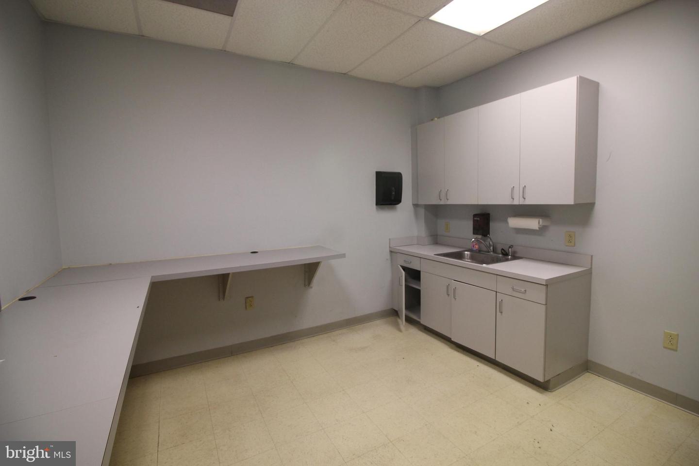1157 Arnold #c Property Photo 5
