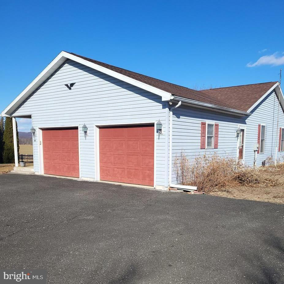 89 Snyder Rd Property Photo