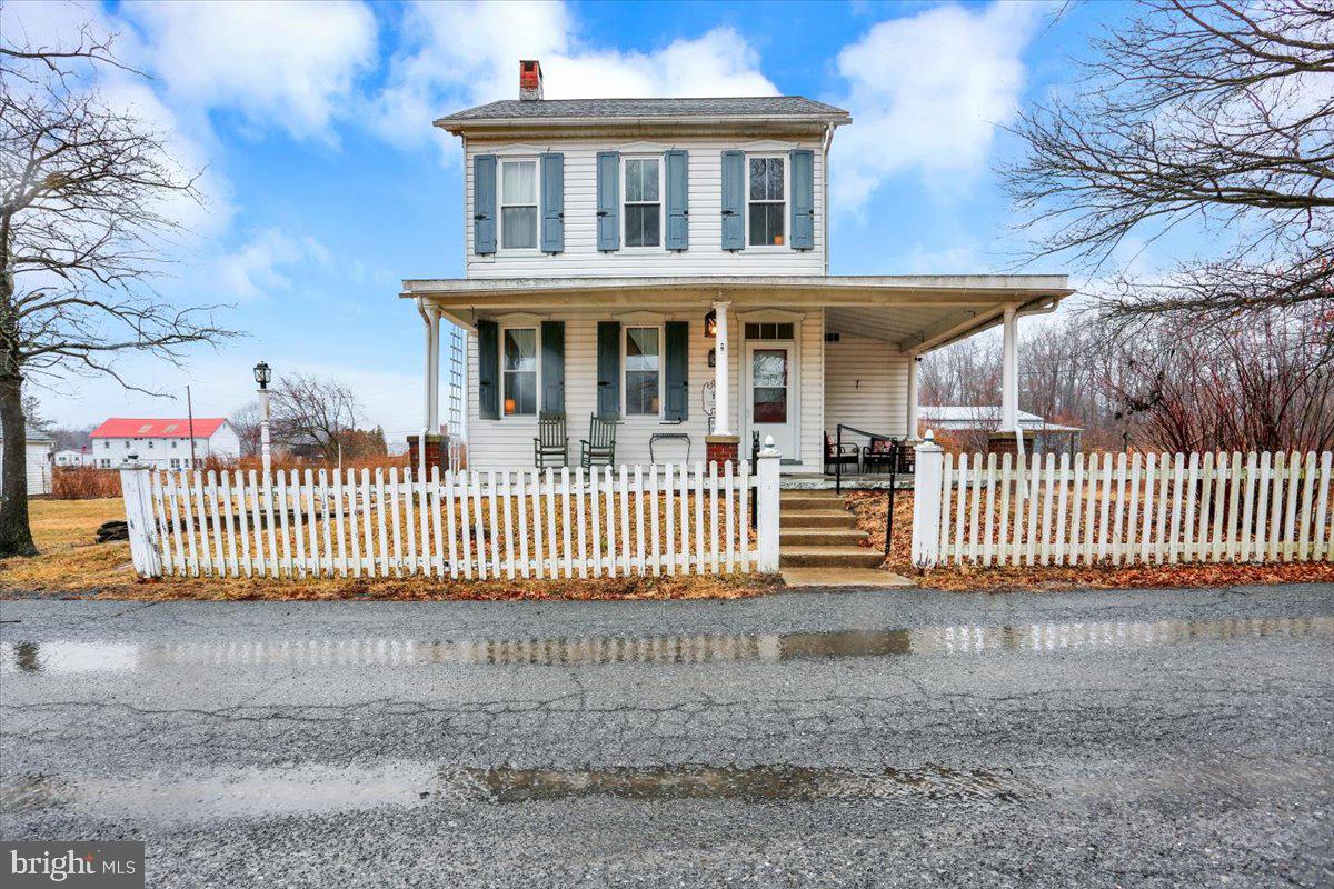 19 Walnut St Property Photo