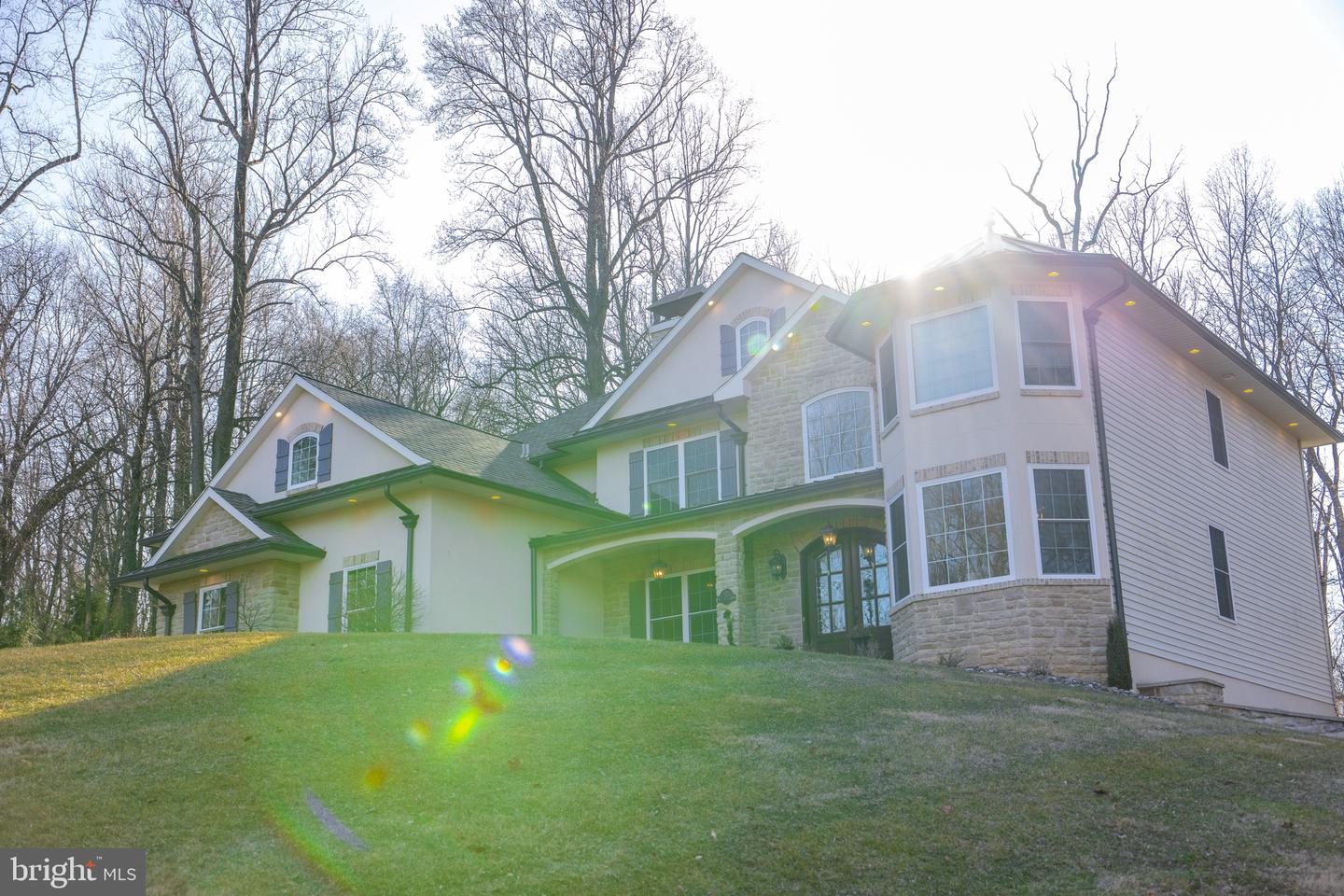 69 Kim Winona Ct Property Photo 6