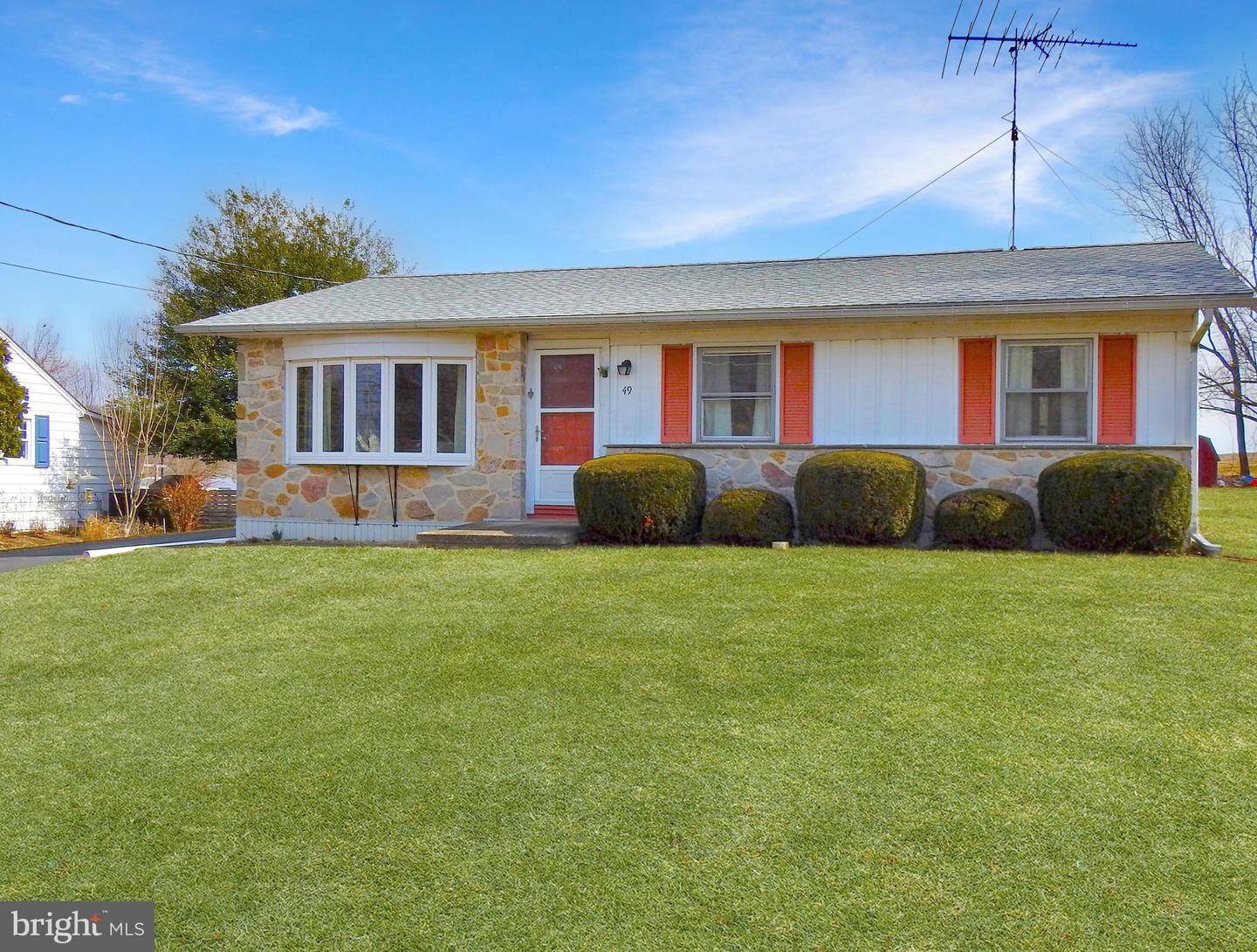 49 S Kemp Rd Property Photo 1