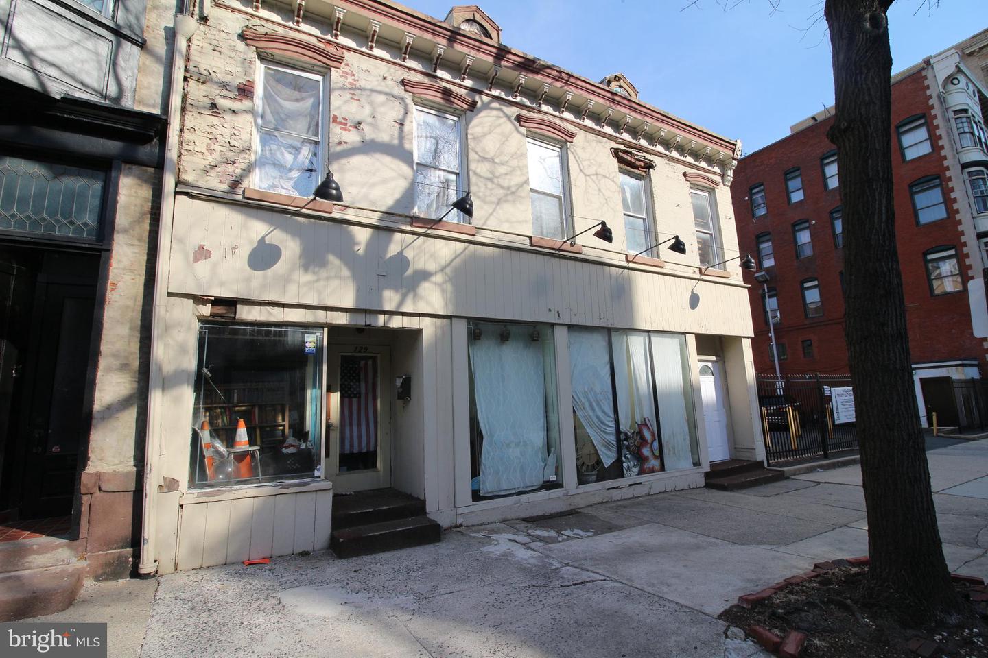 127 N 5th St Property Photo 1