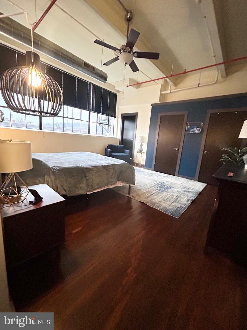 31 S Sterley St #401 Property Photo 8