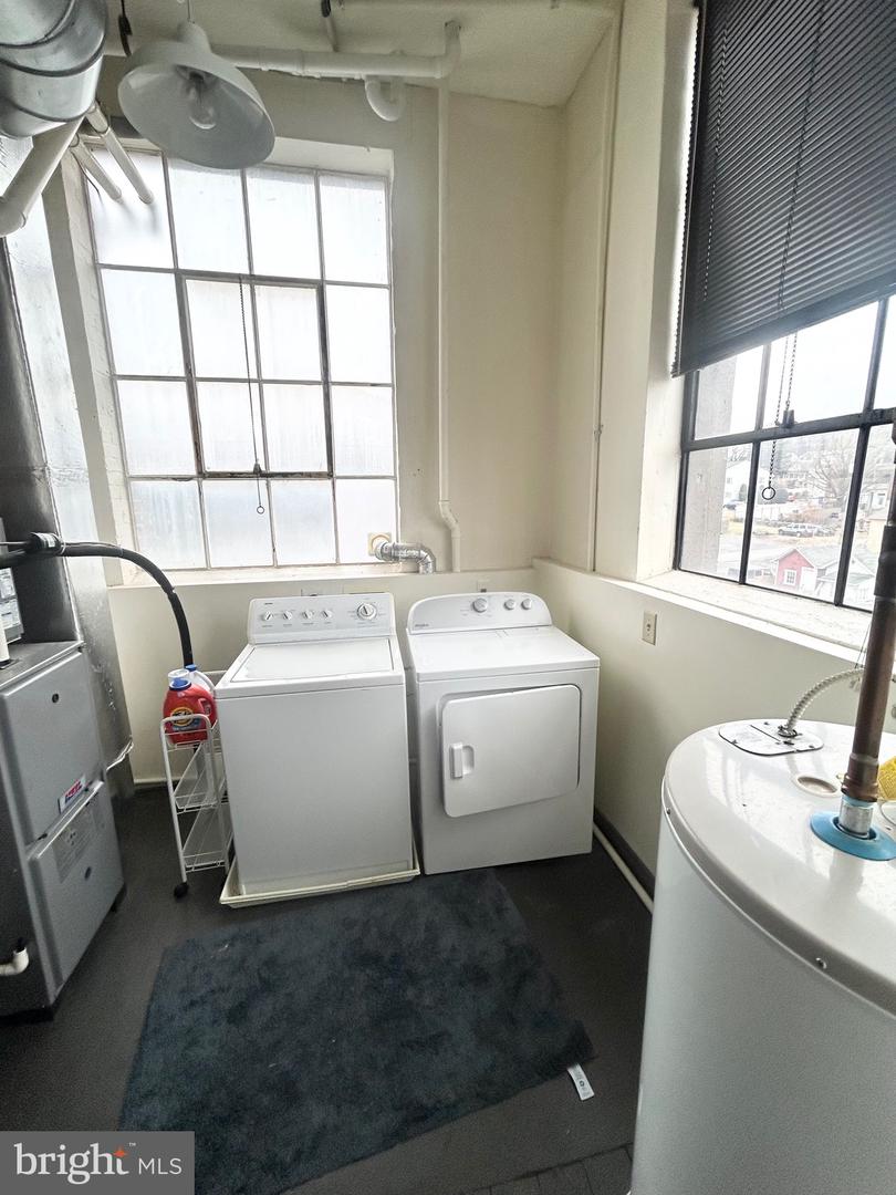 31 S Sterley St #401 Property Photo 12