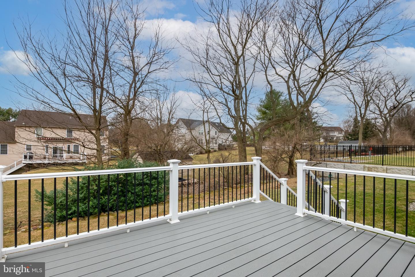 654 Ebersole Rd Property Photo 26