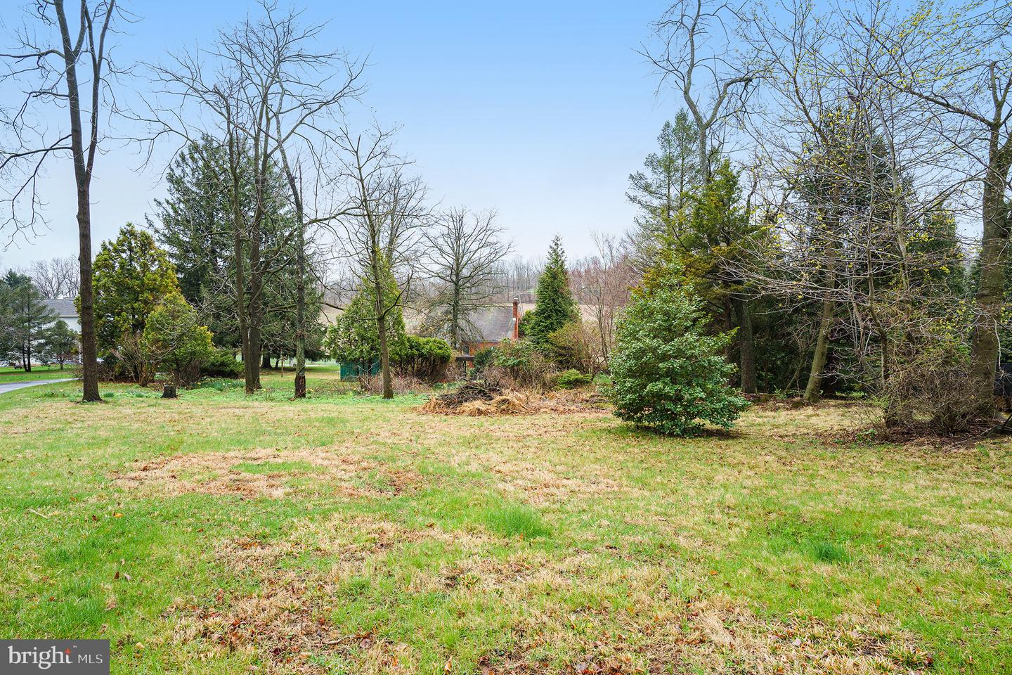 1042 Weisstown Rd Property Photo 21