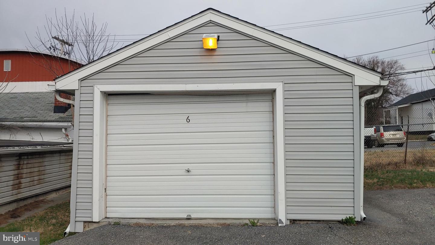 334 N Main St #6 Garage Property Photo 3