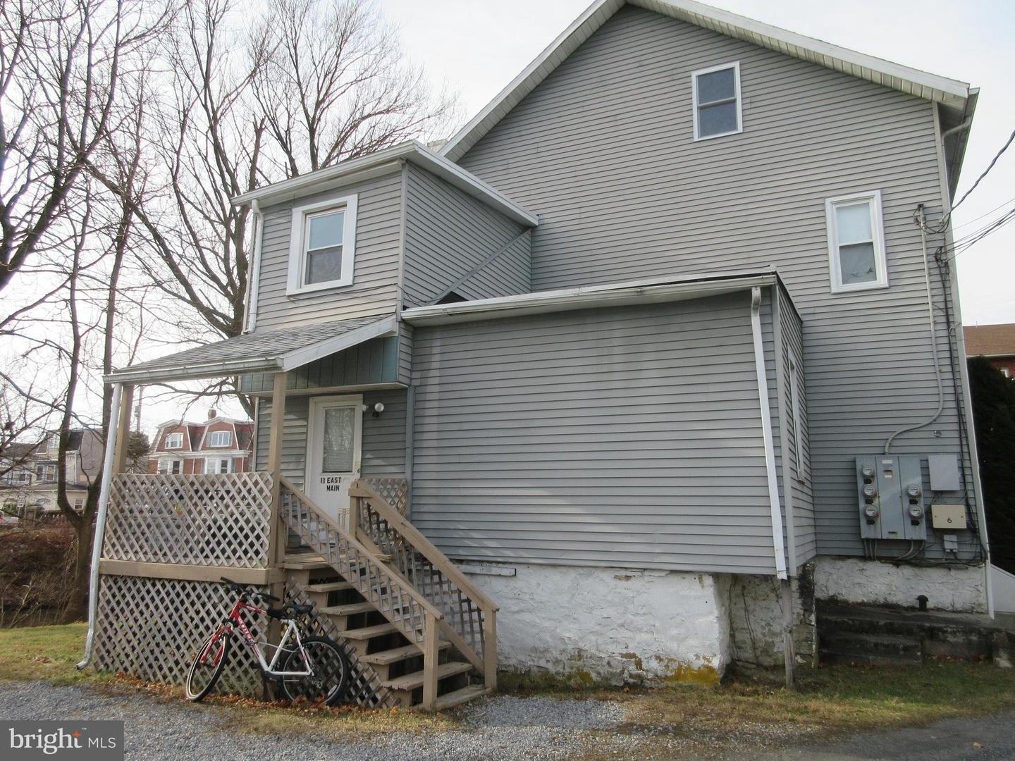 10 E Main St Property Photo 3