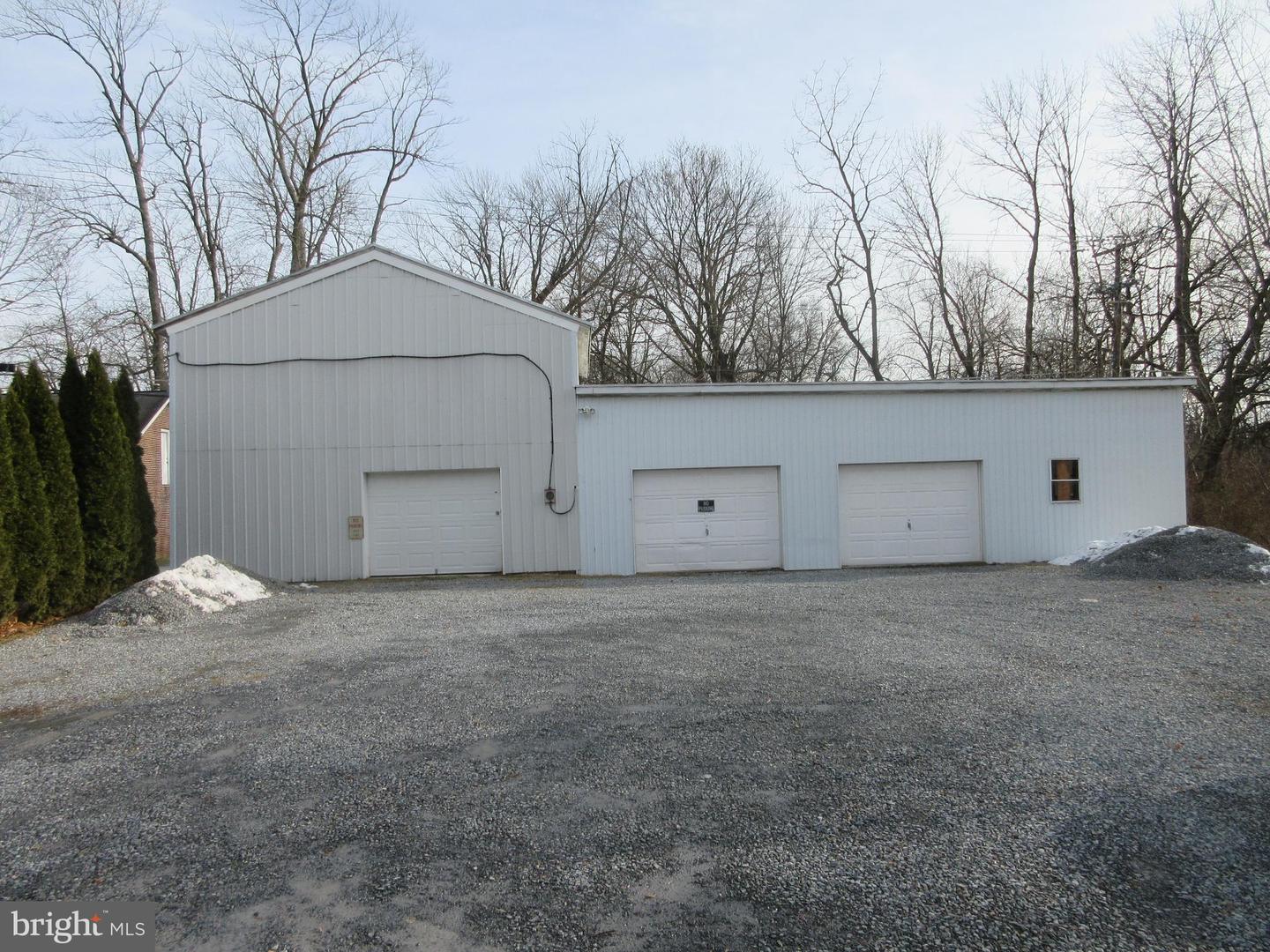 10 E Main St Property Photo 5
