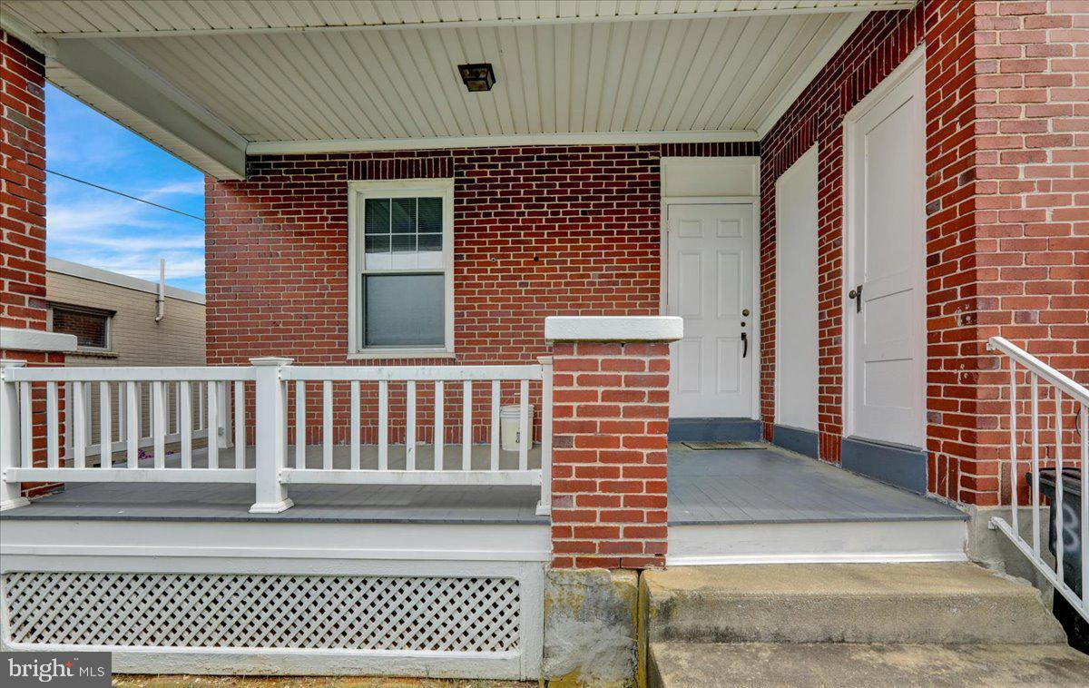 221 E Lancaster Ave Property Photo 3