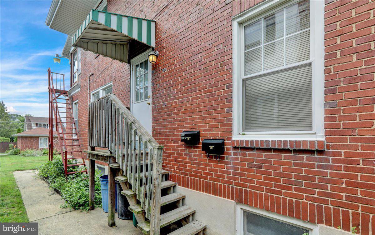 221 E Lancaster Ave Property Photo 5