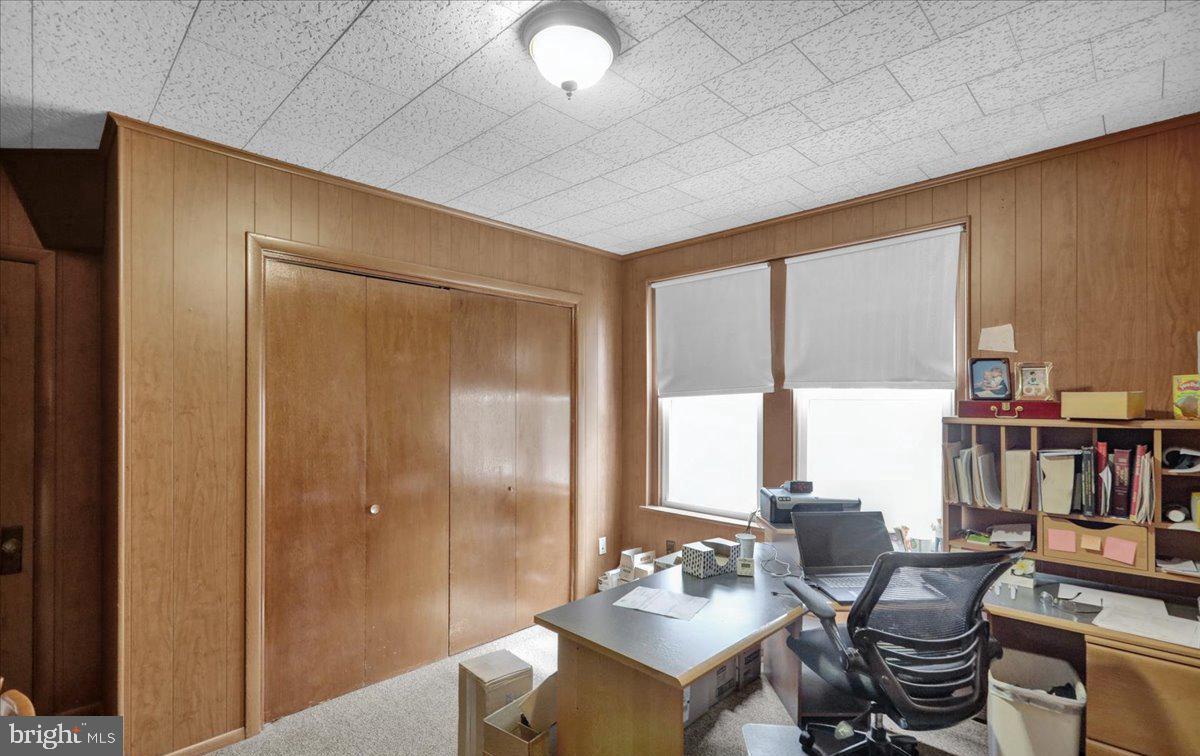 221 E Lancaster Ave Property Photo 17