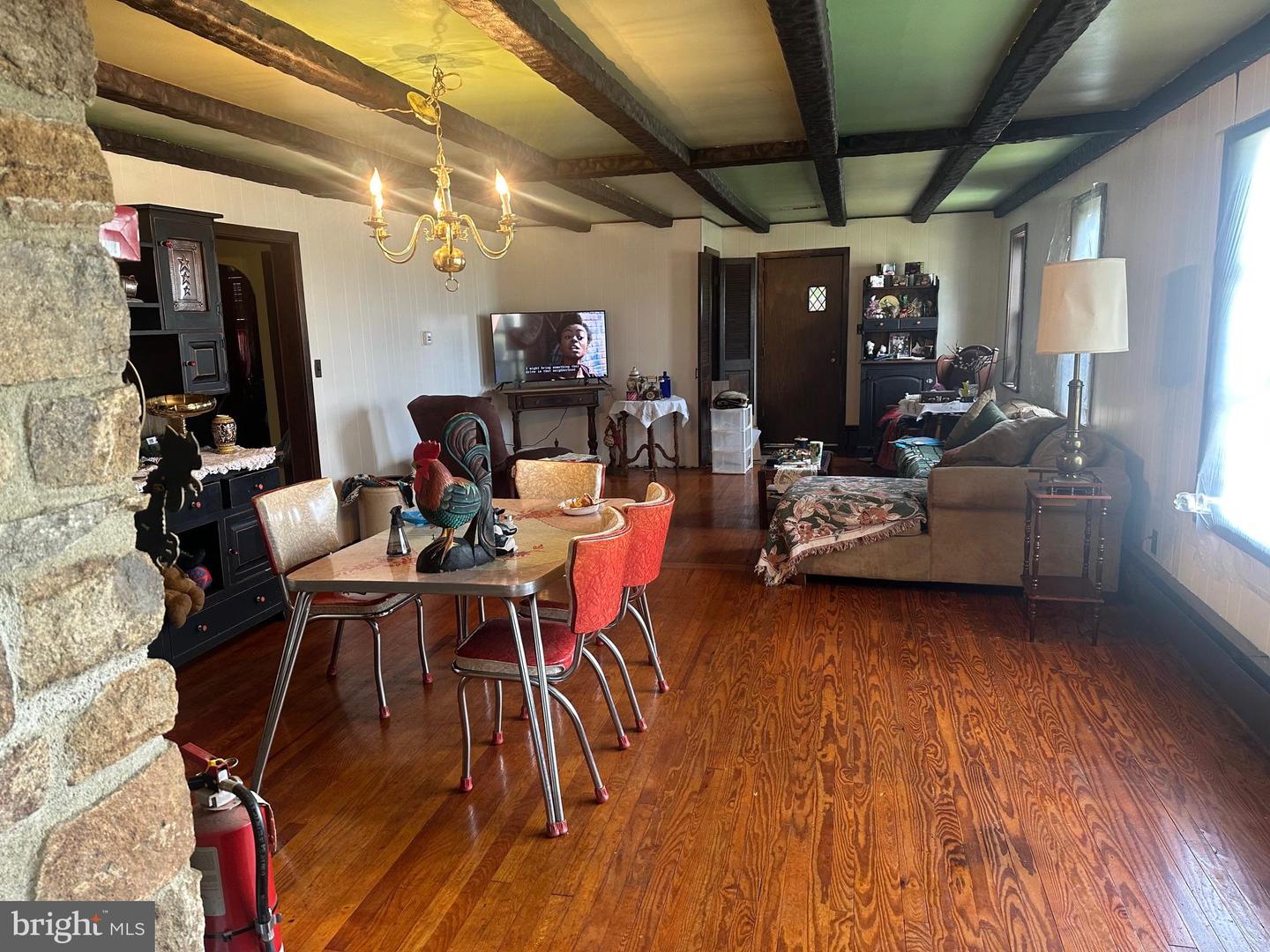 1190 State St Property Photo 15