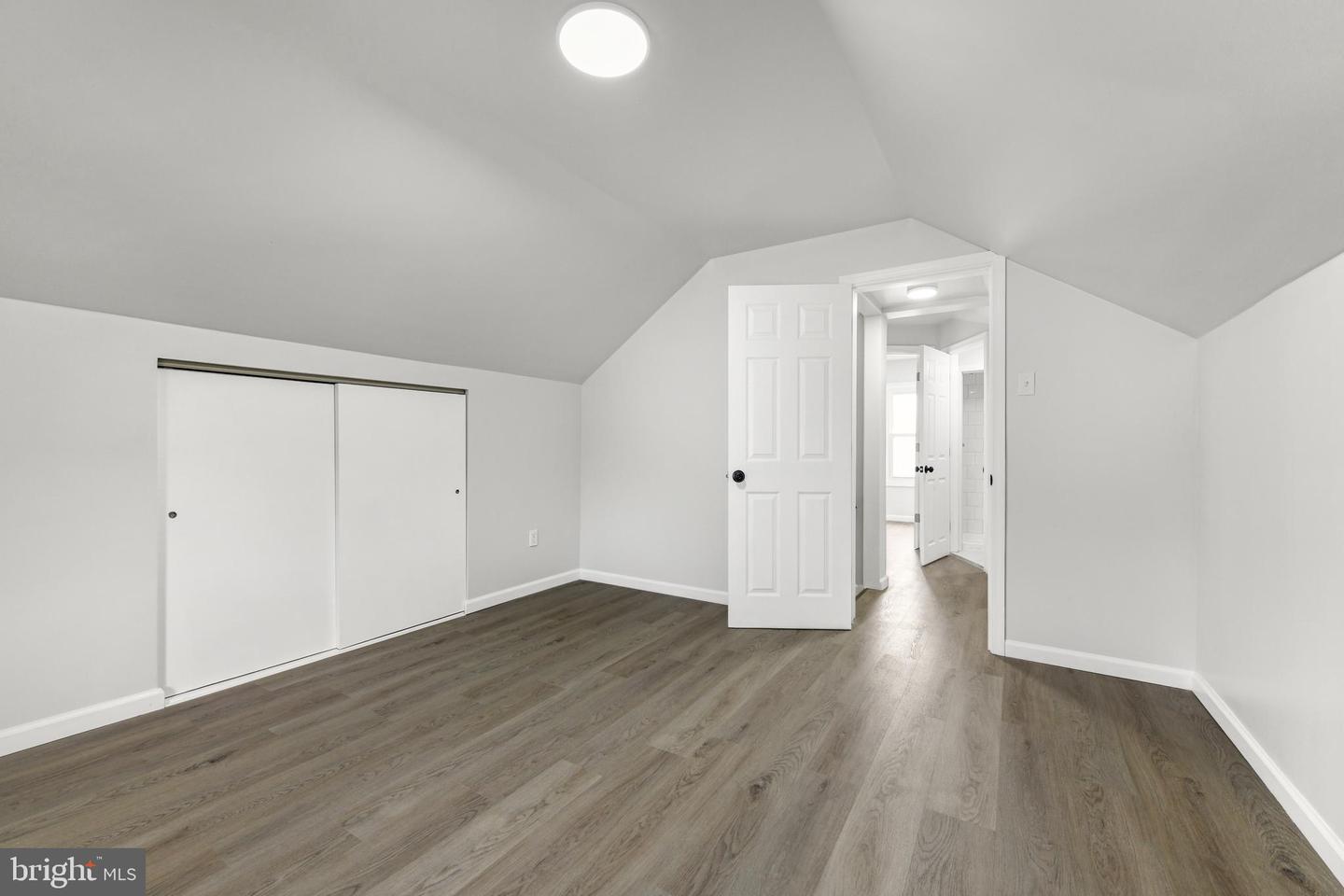 1344 Wingate Ave Property Photo 17