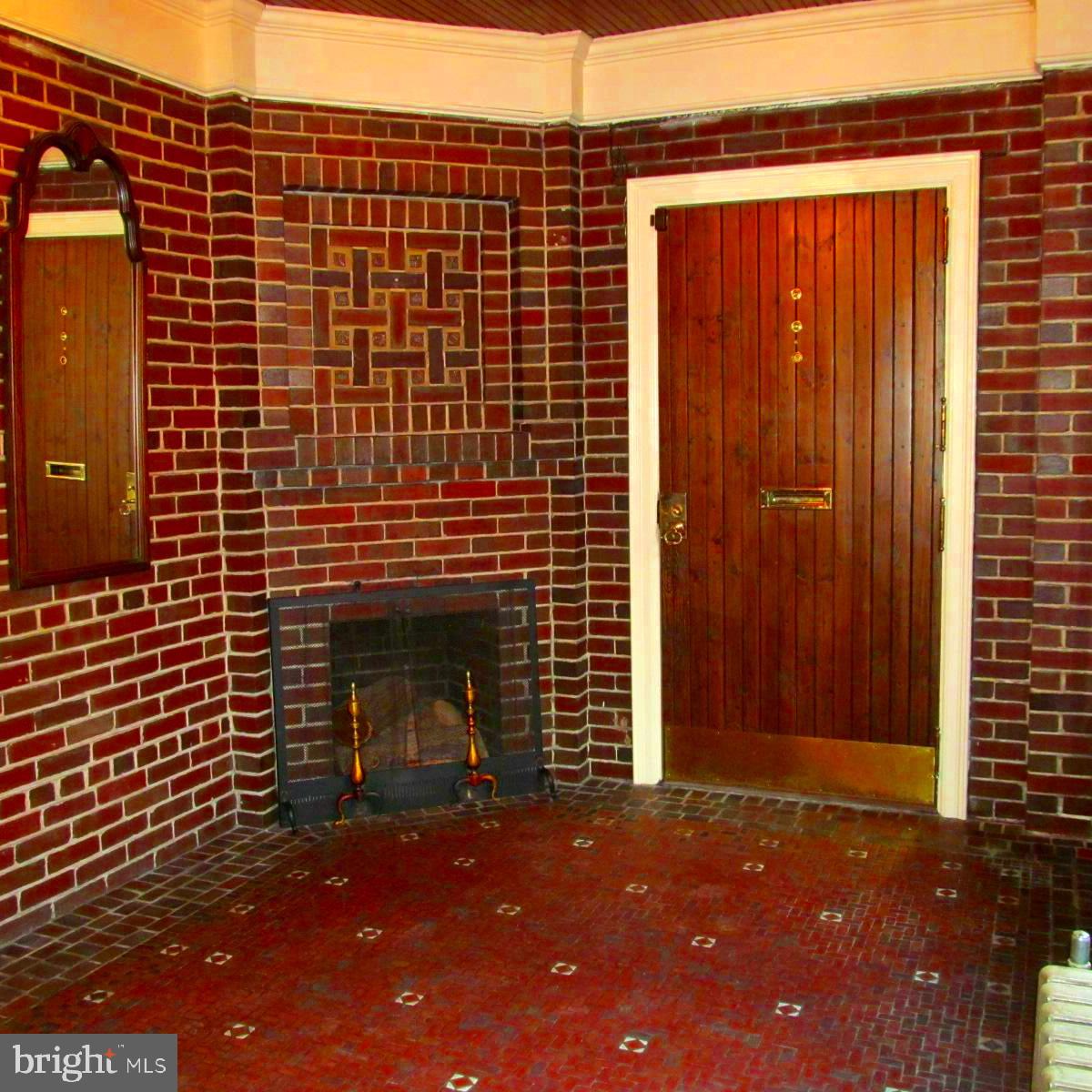 136 Robeson St Property Photo 8