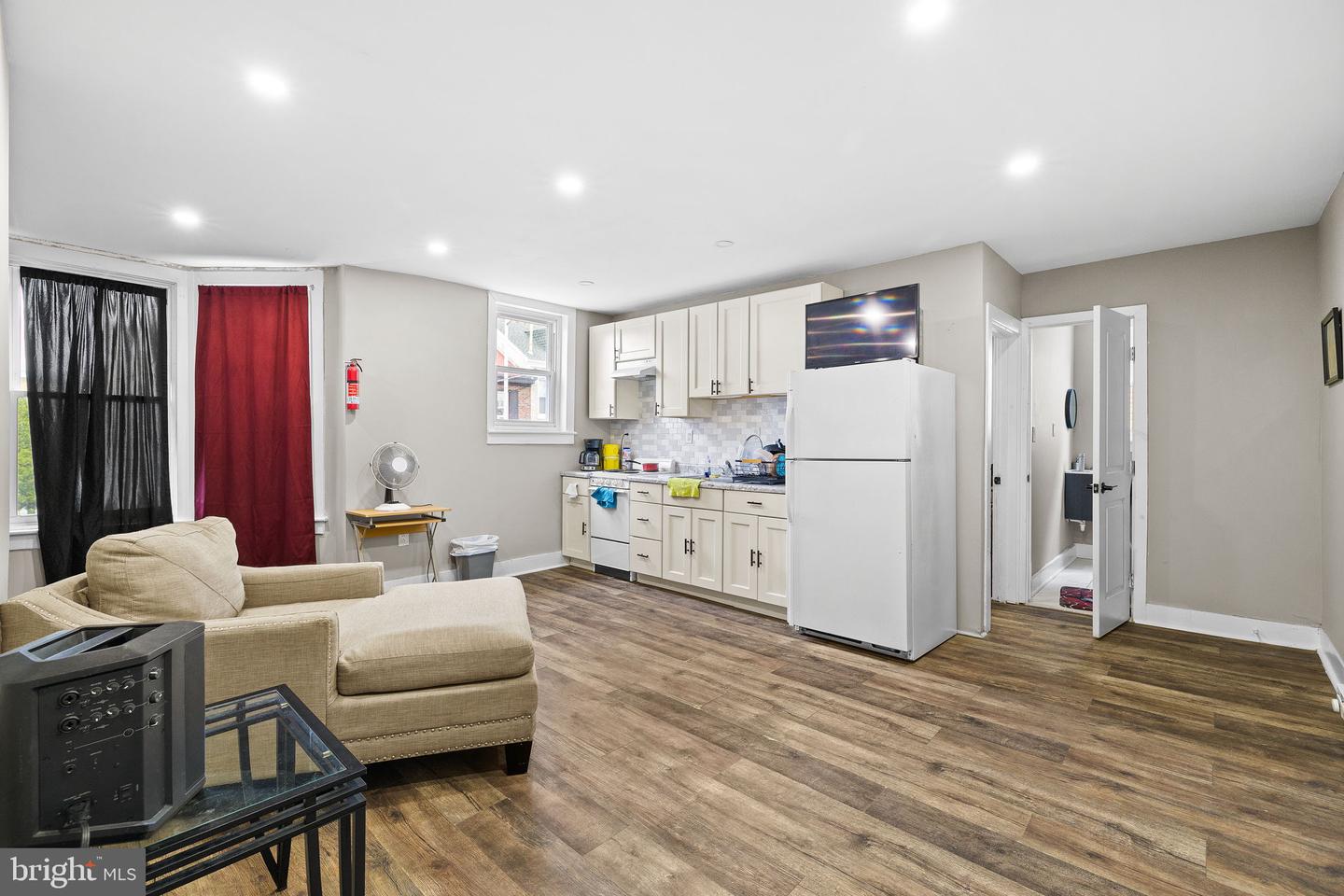 1101 Chestnut St Property Photo 12