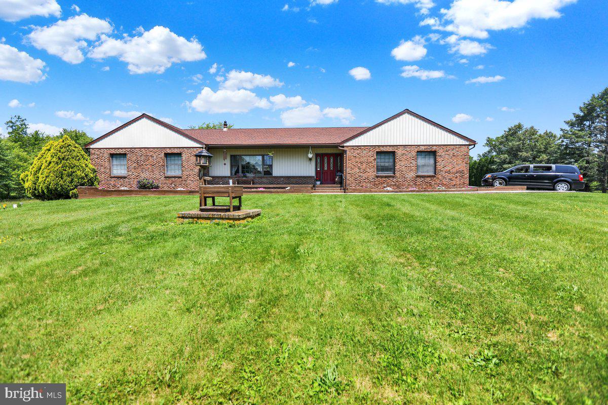 6877 Old Route 22 Property Photo 1