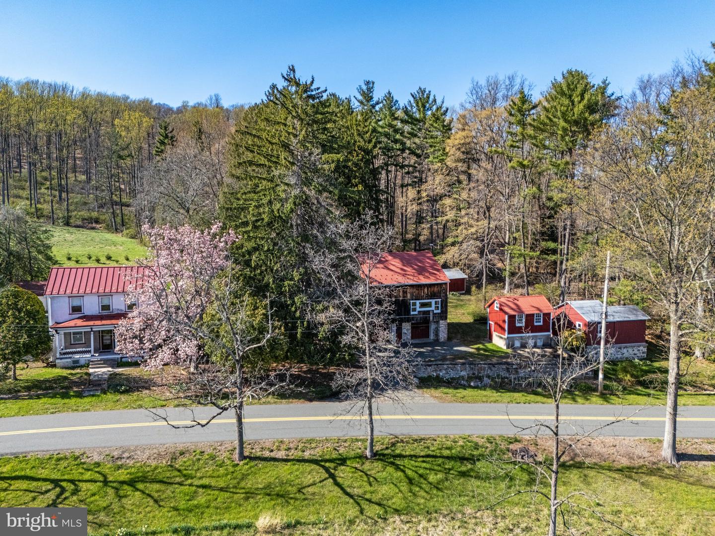 65 Sycamore Rd Property Photo