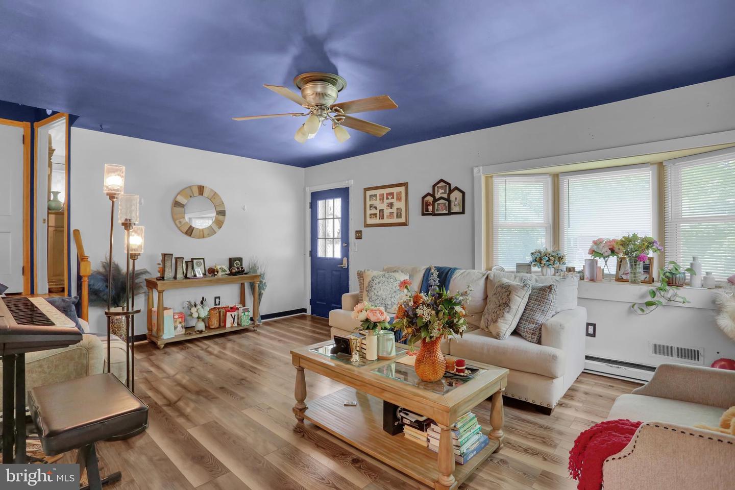 6 Darlin Dr Property Photo 6