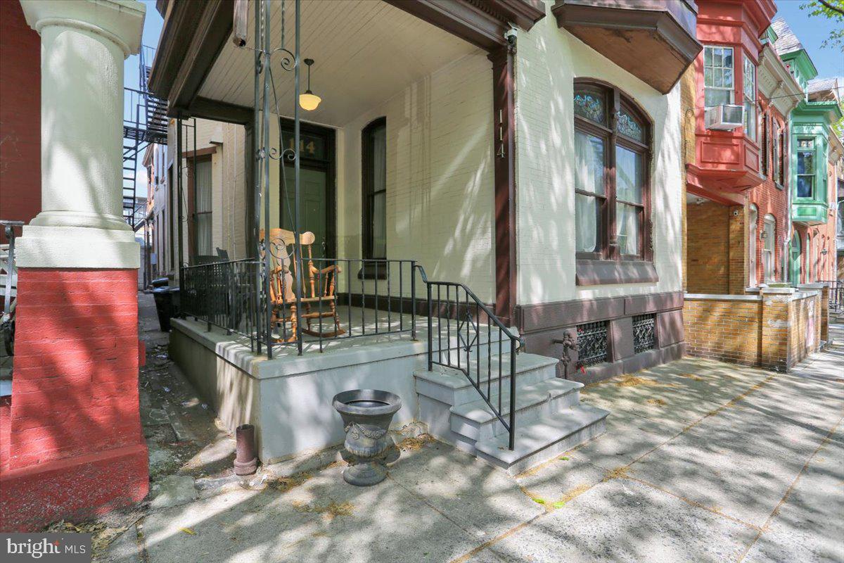 114 N 11th St Property Photo 4