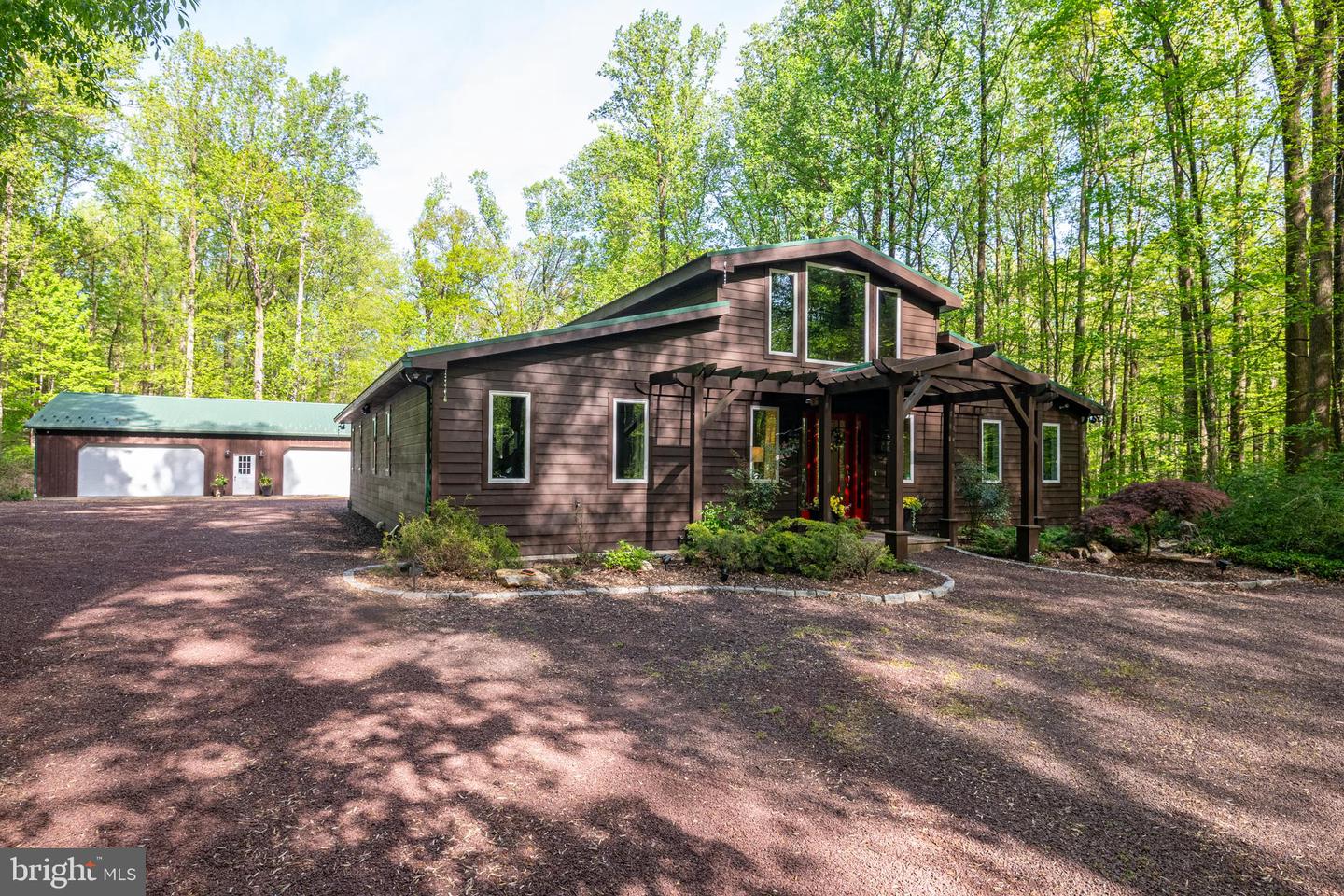 1088 Imperial Dr Property Photo