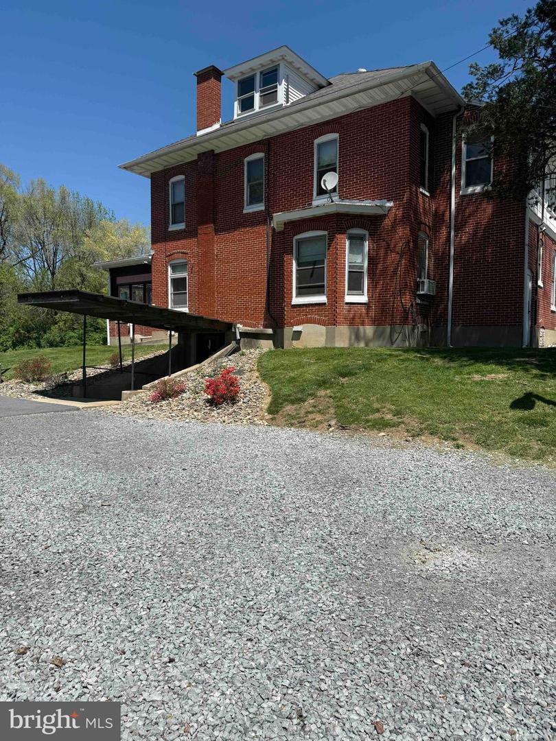 15250 Kutztown Rd Property Photo 2