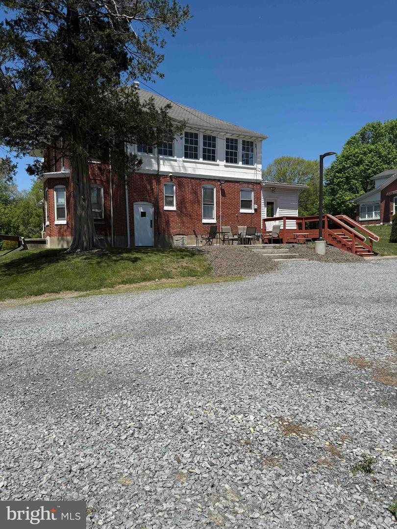 15250 Kutztown Rd Property Photo 3