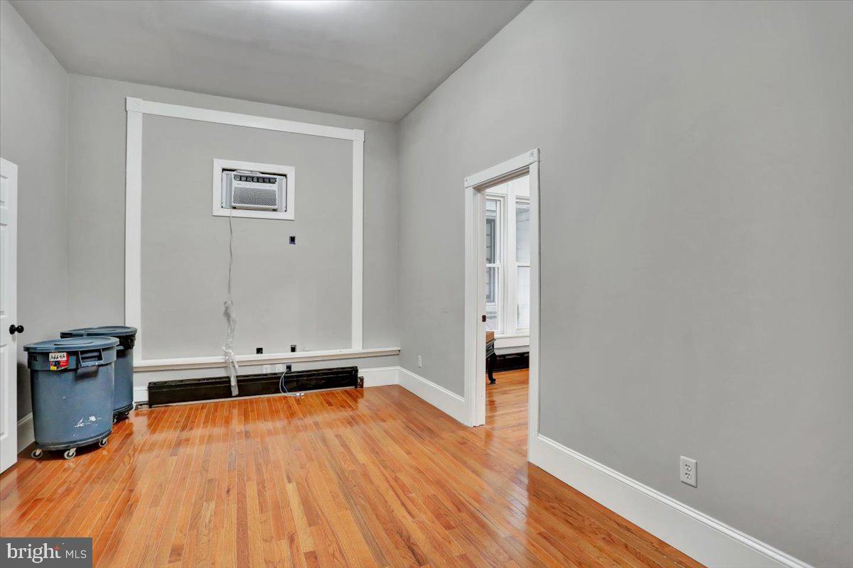 44 N 6th St Property Photo 12
