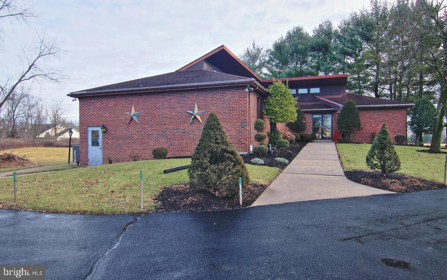 1311 Ben Franklin Hwy #main Floor Property Photo 2
