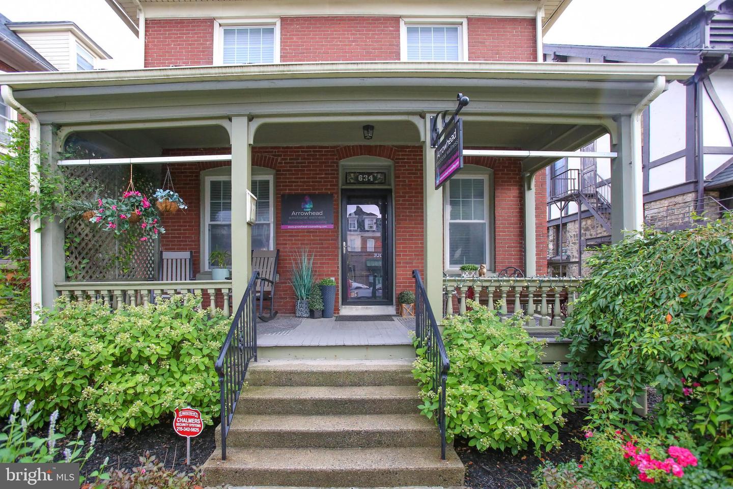 634 Penn Ave Property Photo 5