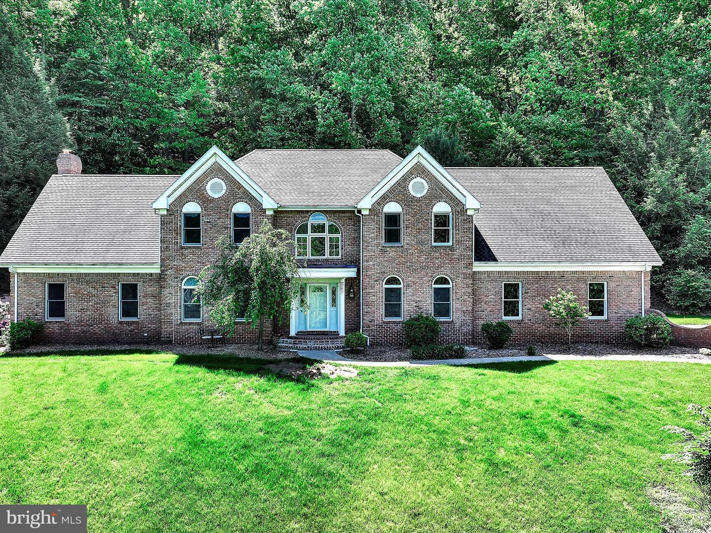 818 Green Hills Rd Property Photo