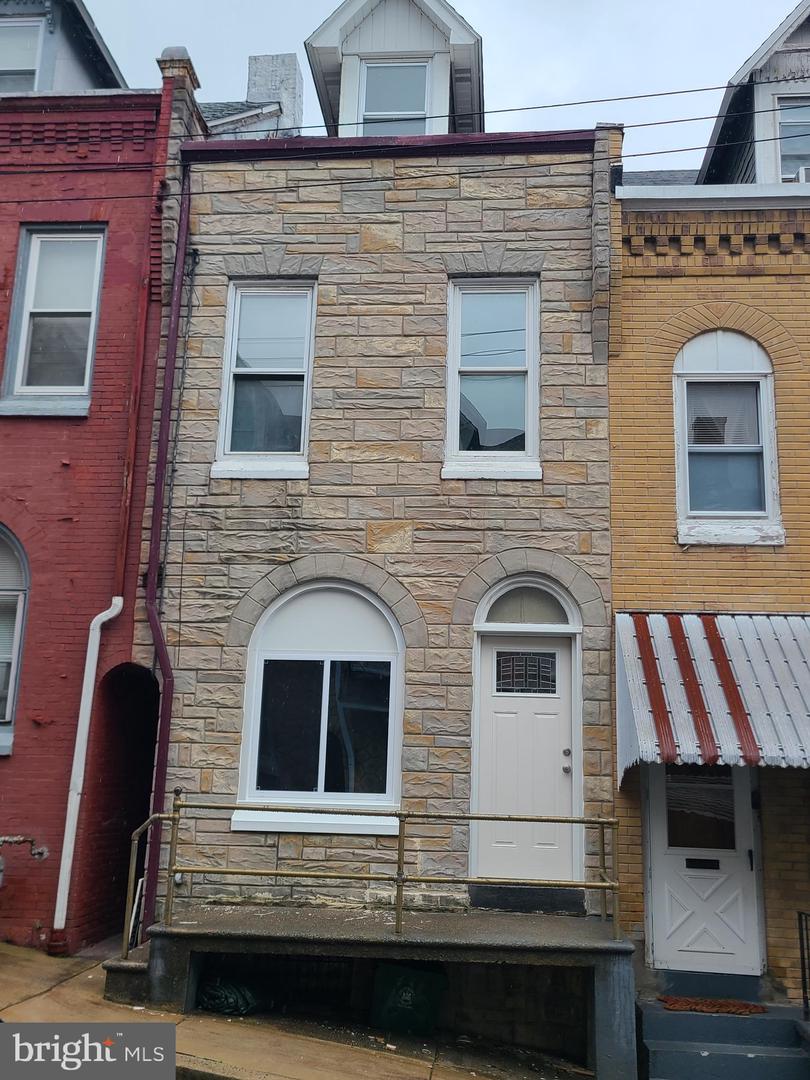 1218 FIDELITY ST Property Photo 1