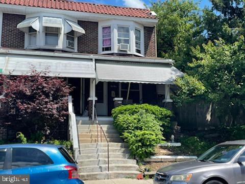 319-A LINDEN ST Property Photo 1