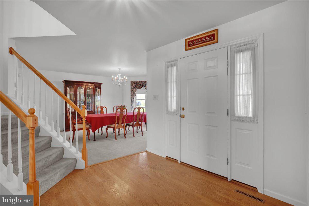 9 Arrowhead Dr Property Photo 3