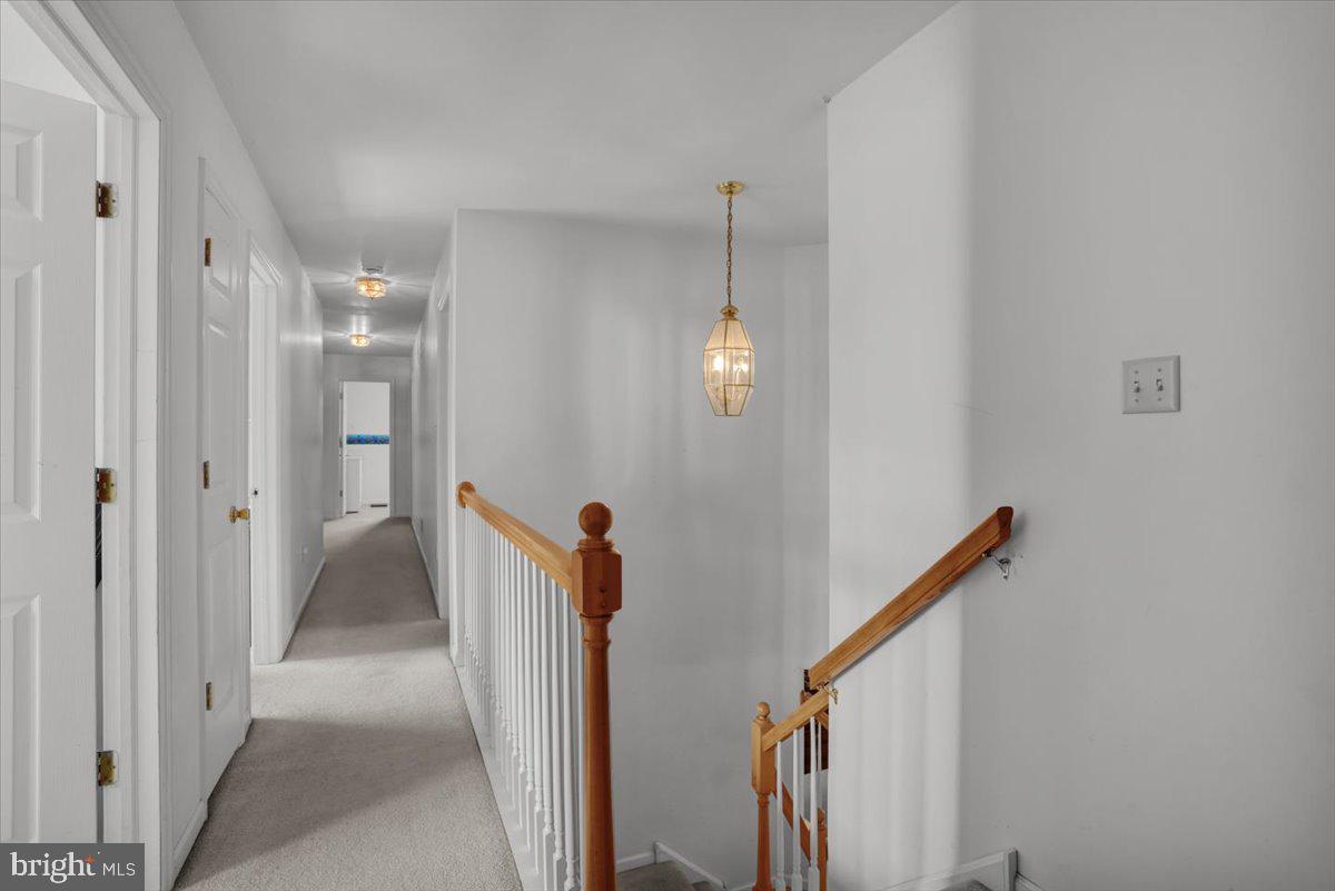 9 Arrowhead Dr Property Photo 21