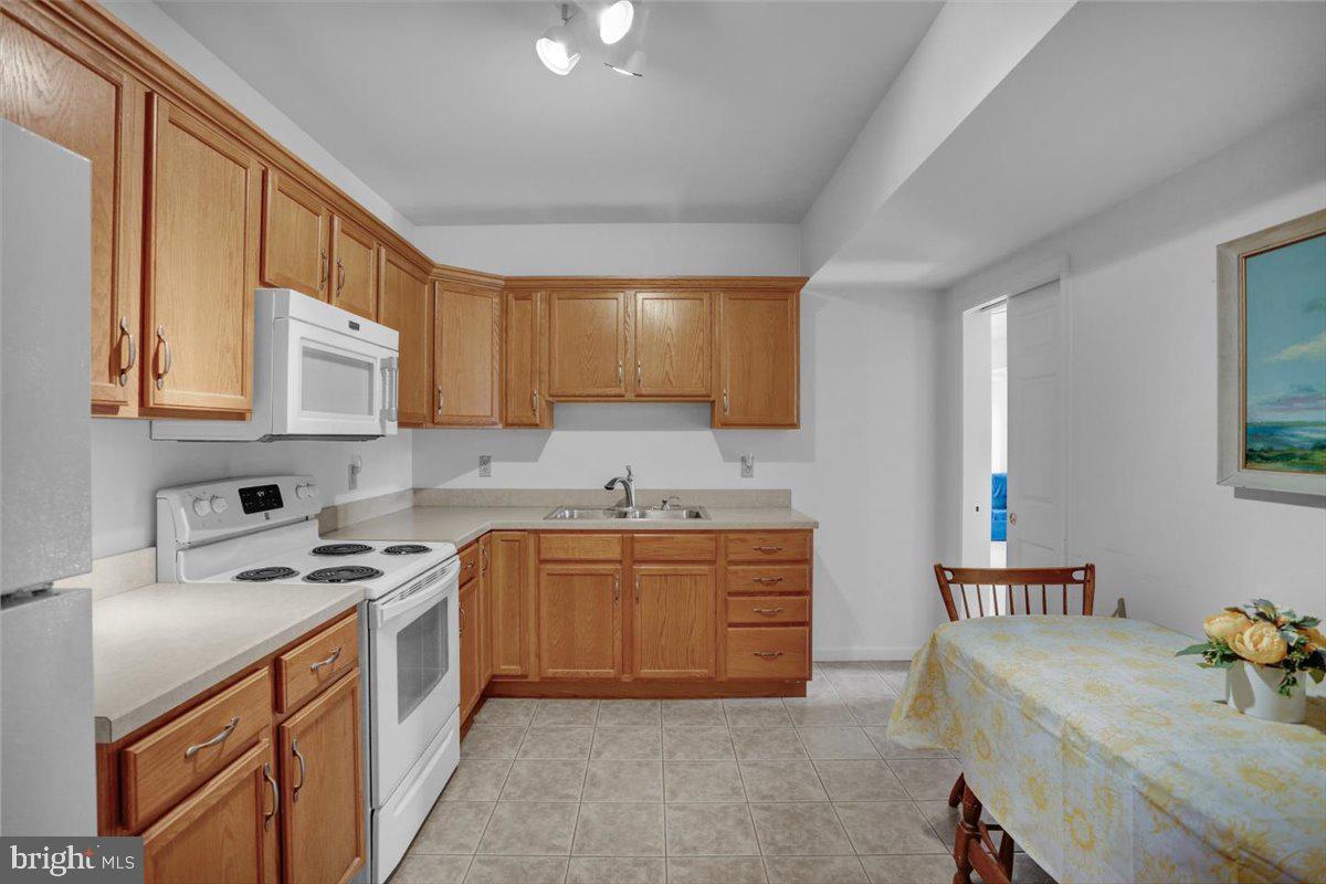 9 Arrowhead Dr Property Photo 43