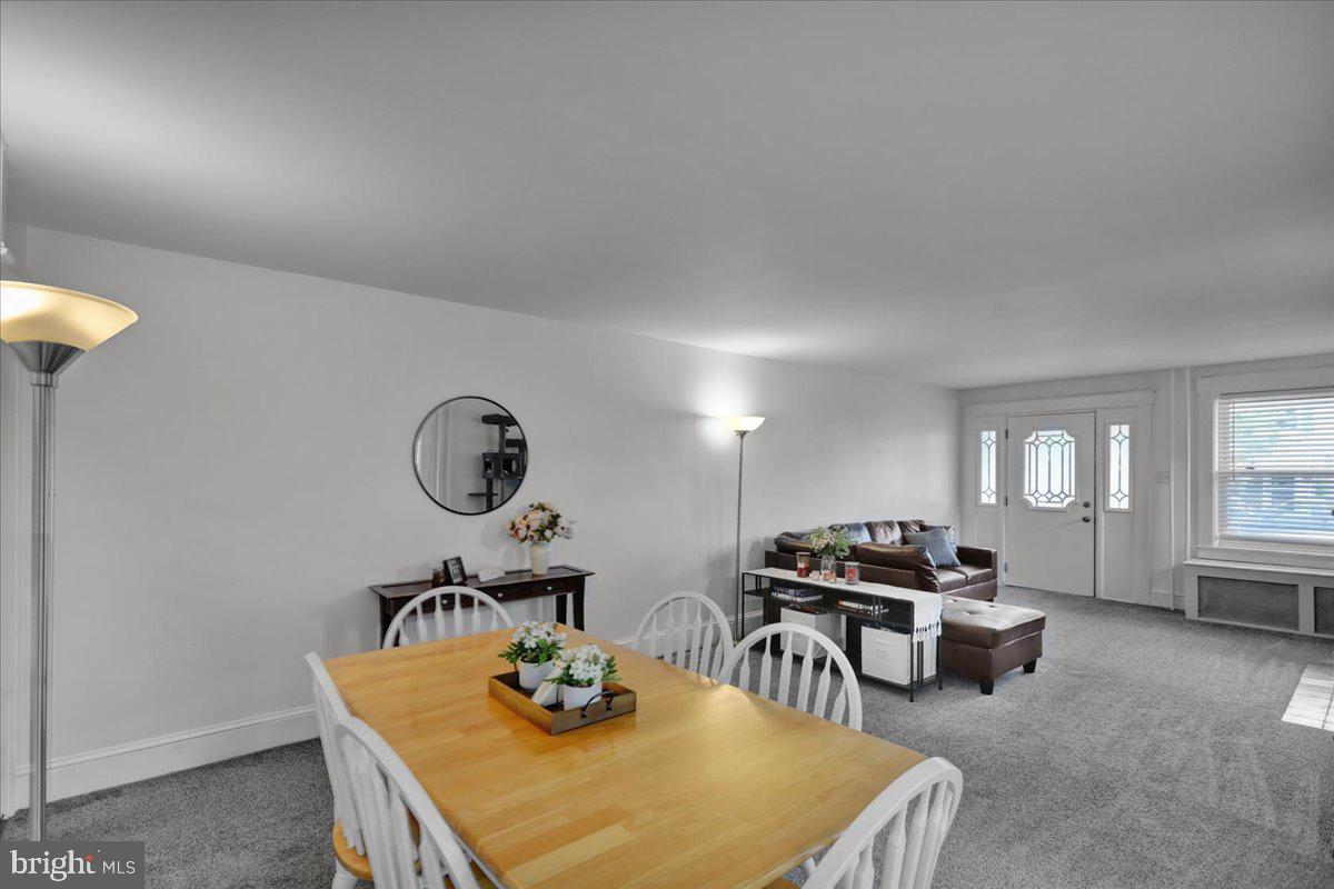 2212 Highland St Property Photo 10