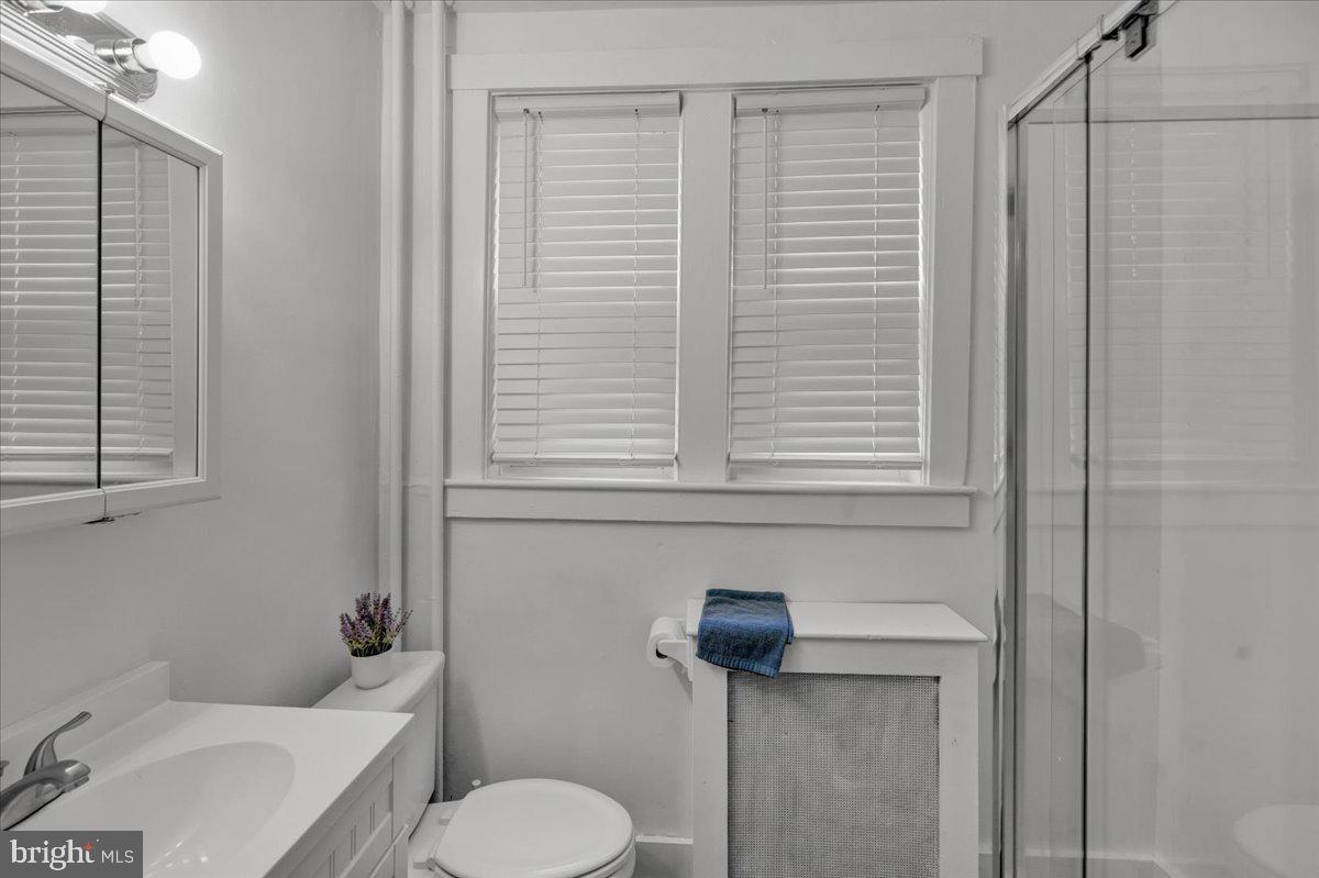 2212 Highland St Property Photo 11