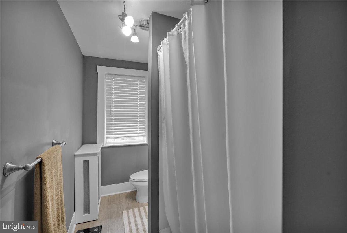 2212 Highland St Property Photo 23